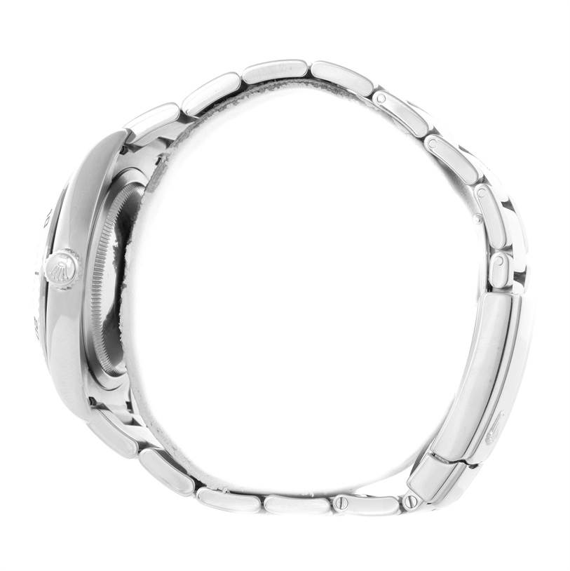 This image shows a side profile of the Rolex Turn-o-Graph 116264 Men
s Stainless Steel White Dial 116264 Men
s Stainless Steel White Dial watch, highlighting its case, crown, and bracelet links.