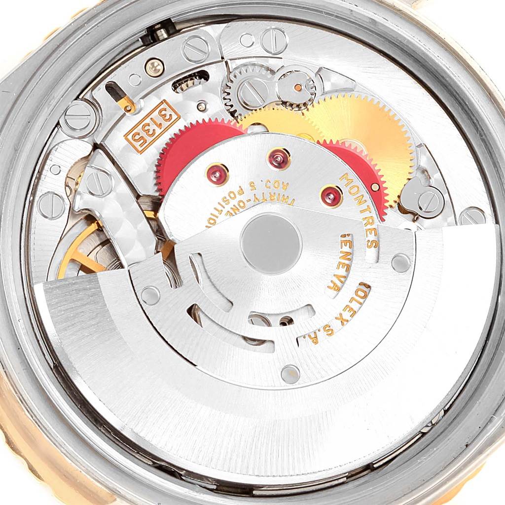 This image shows the movement mechanism of the Rolex Turn-o-Graph 16263 Men
s Steel and Gold (two tone) Champagne Dial 16263 Men
s Steel and Gold (two tone) Champagne Dial watch from a rear, open-case angle.