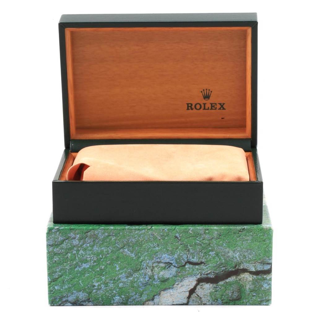 The image shows an open Rolex Turn-o-Graph 16253 Men
s Steel and Gold (two tone) Champagne Dial 16253 Men
s Steel and Gold (two tone) Champagne Dial watch box with a cushion inside.