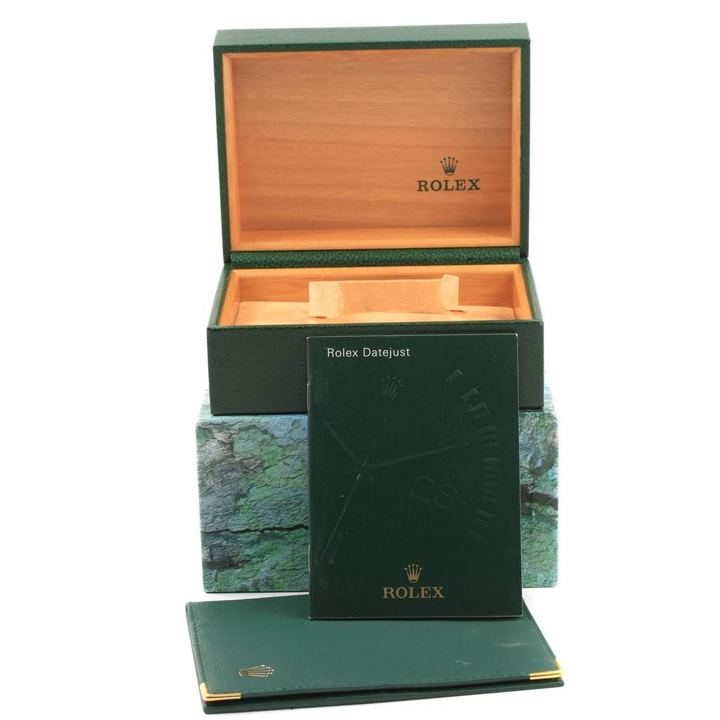 The image shows the Rolex Turn-o-Graph 116264 Men's Stainless Steel White Dial 116264 Men's Stainless Steel White Dial's open wooden box and green manuals, viewed from the front.