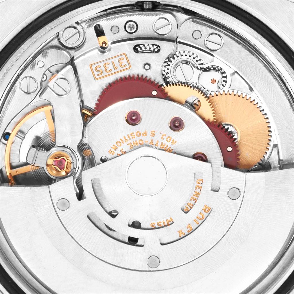 This image shows the internal mechanics of a Rolex Turn-o-Graph 116264 Men
s Stainless Steel Blue Dial 116264 Men
s Stainless Steel Blue Dial watch at a close-up angle.