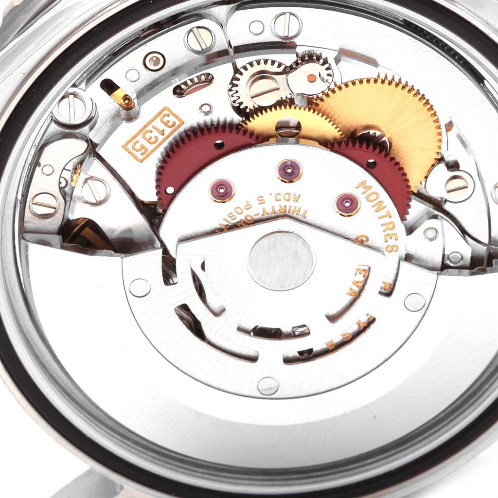 The image shows a close-up of the inner mechanical components of the Rolex Turn-o-Graph 16264 Men
s Stainless Steel White Dial 16264 Men
s Stainless Steel White Dial watch movement.