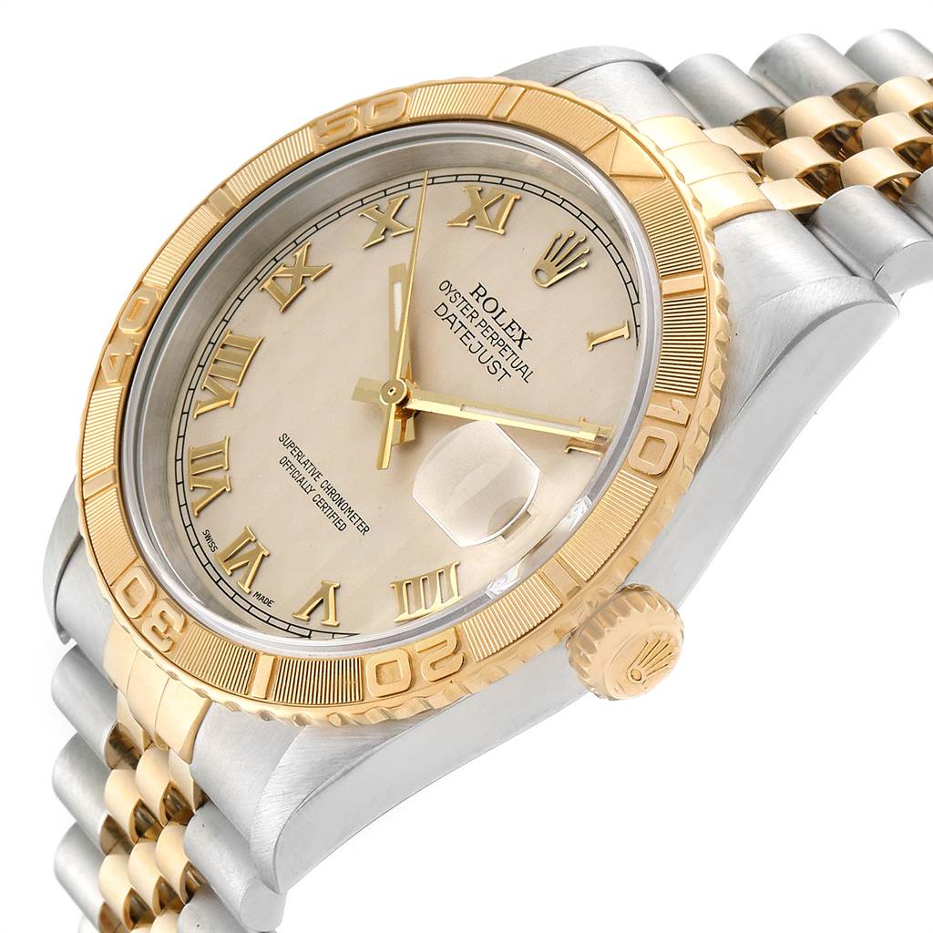 The image shows a Rolex Turn-o-Graph 16263 Men
s Steel and Gold (two tone) Beige Dial 16263 Men
s Steel and Gold (two tone) Beige Dial watch at an angled close-up, highlighting the dial, bezel, crown, and part of the bracelet.