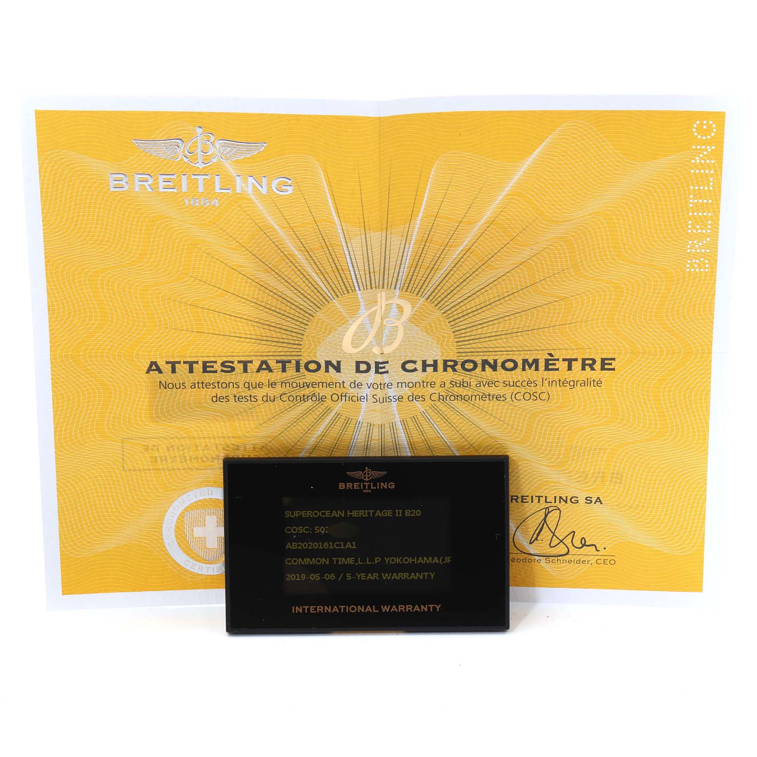 The image shows a Breitling Superocean AB202016-C961-152A Men's Stainless Steel Blue Dial AB202016-C961-152A Men's Stainless Steel Blue Dial model's chronometer certificate and international warranty card.