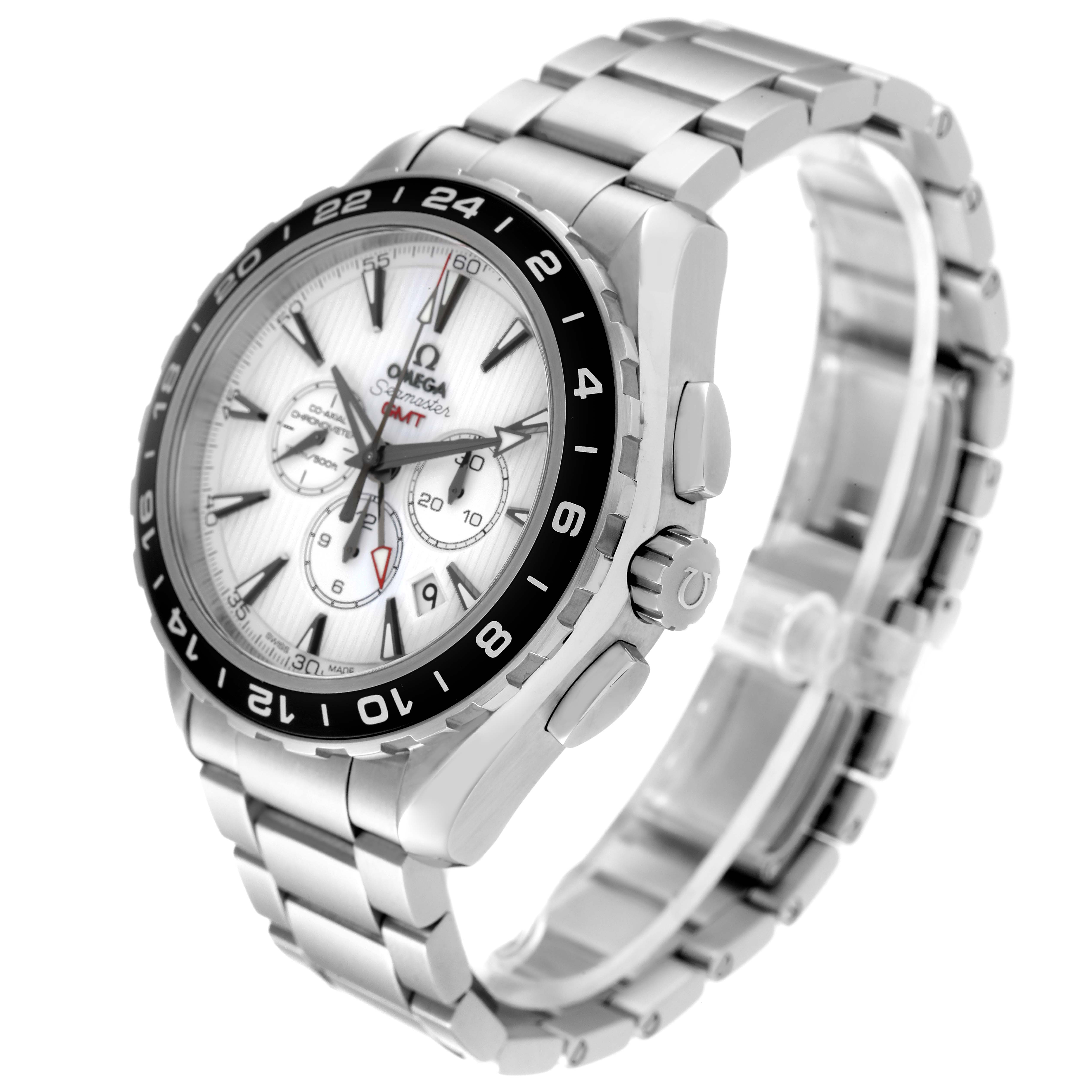 This image shows the Omega Aqua Terra 231.10.44.52.04.001 Men
s Stainless Steel White Dial 231.10.44.52.04.001 Men
s Stainless Steel White Dial watch at a slight angle, highlighting the watch face, bezel, crown, pushers, and bracelet.