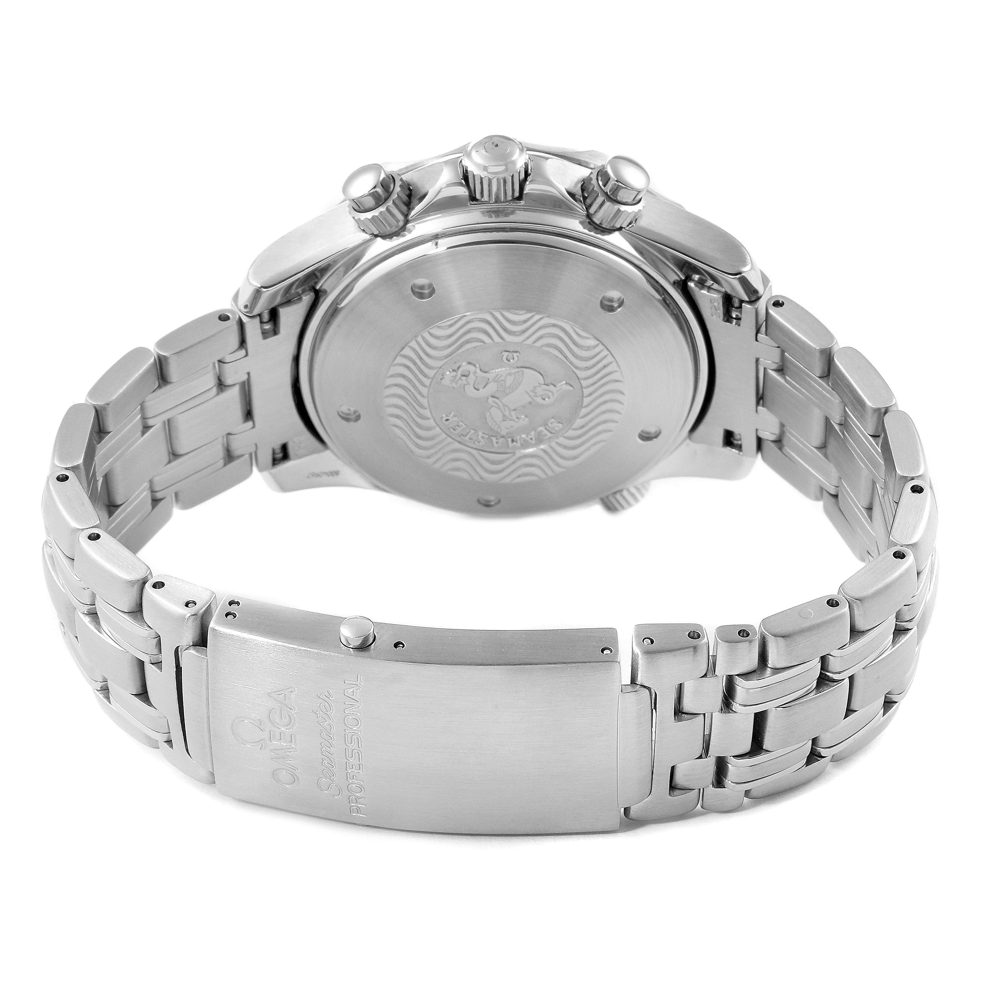 The image shows a rear view of the Omega Seamaster 2598.20.00 Men
s Stainless Steel White Dial 2598.20.00 Men
s Stainless Steel White Dial watch, highlighting the case back, bracelet, and clasp.