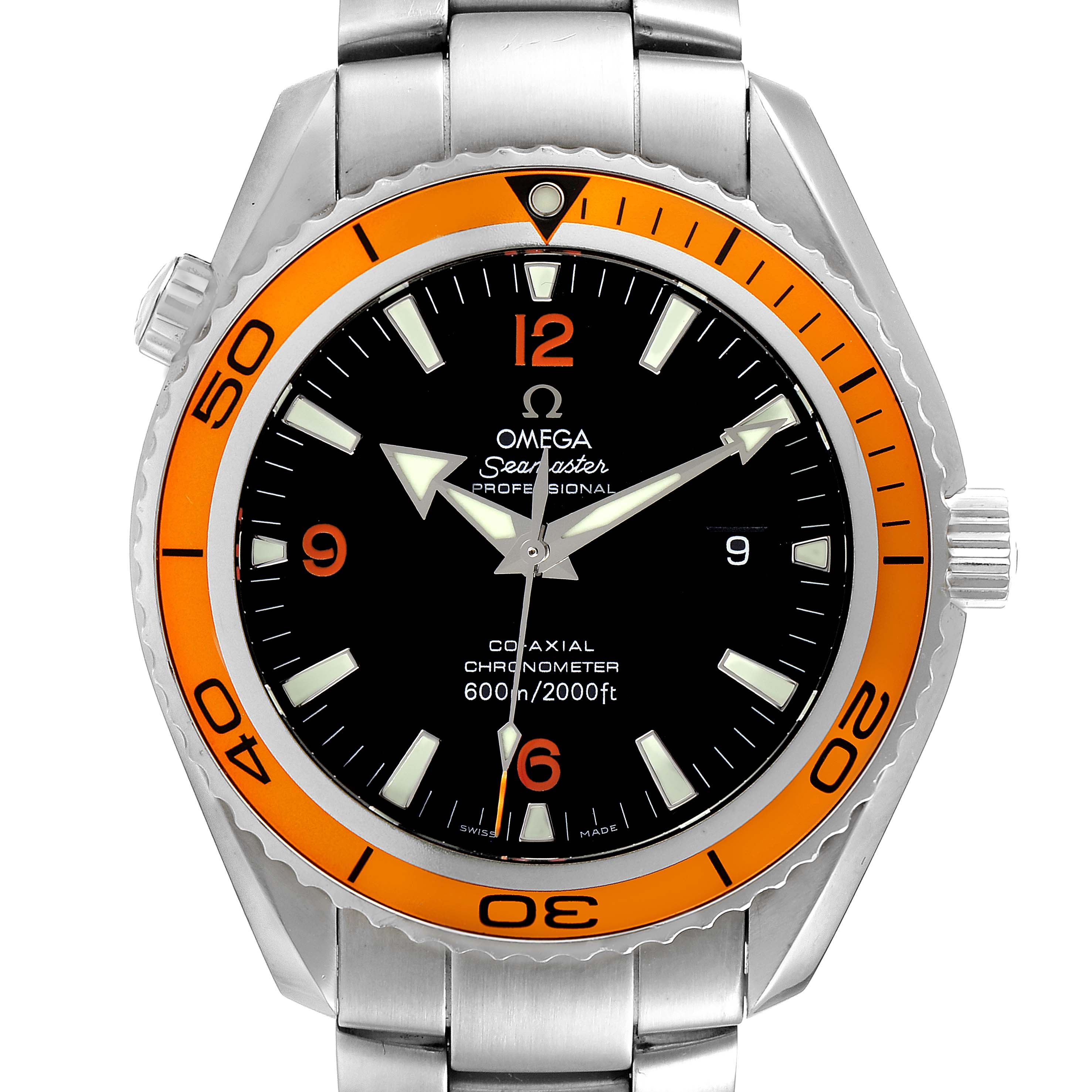 This image shows a front view of the Omega Planet Ocean 2209.50.00 Men
s Stainless Steel Black Dial 2209.50.00 Men
s Stainless Steel Black Dial model watch, displaying the dial, bezel, and bracelet.