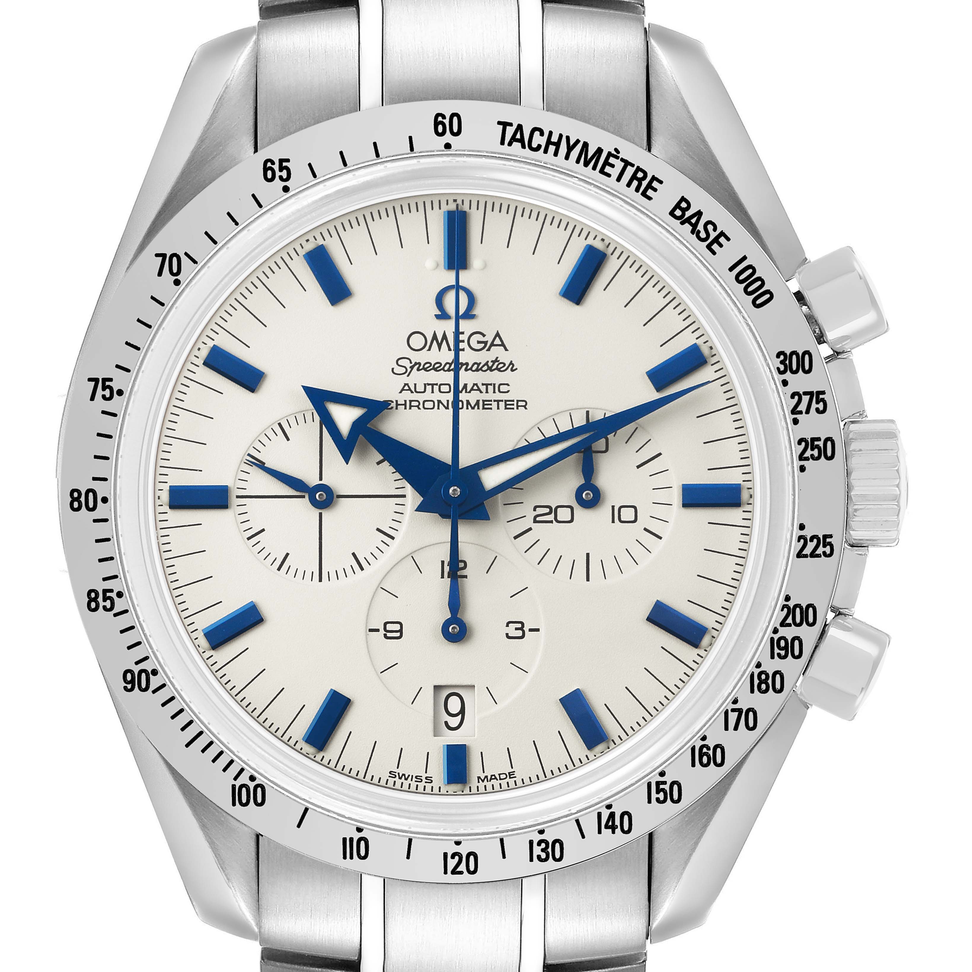 The Omega Speedmaster 3551.20.00 Men's Stainless Steel White Dial is shown from the front, highlighting the dial, subdials, tachymeter bezel, and stainless steel bracelet.