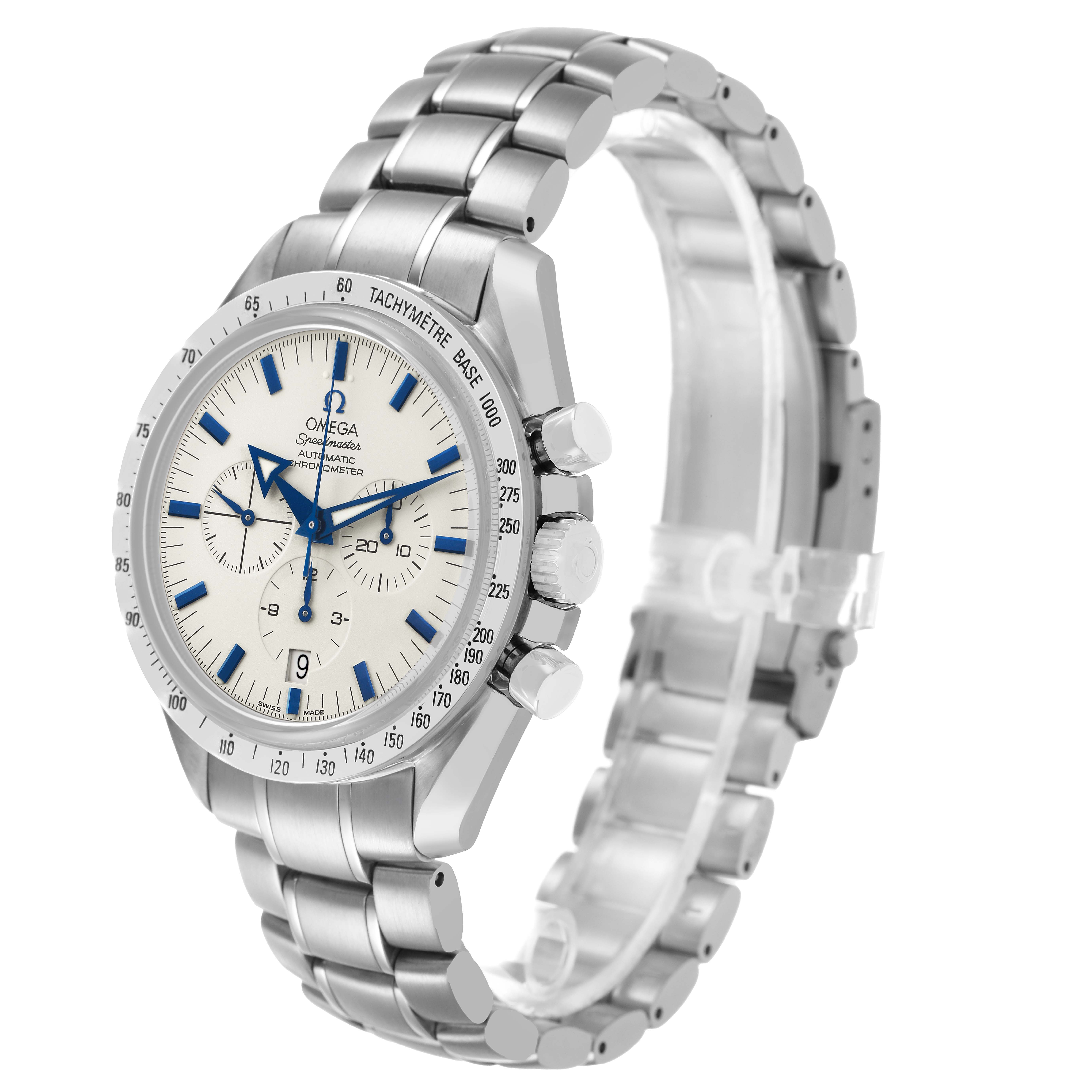 The Omega Speedmaster 3551.20.00 Men's Stainless Steel White Dial watch is shown at a slight angle, displaying the face, bracelet, and side pushers clearly.