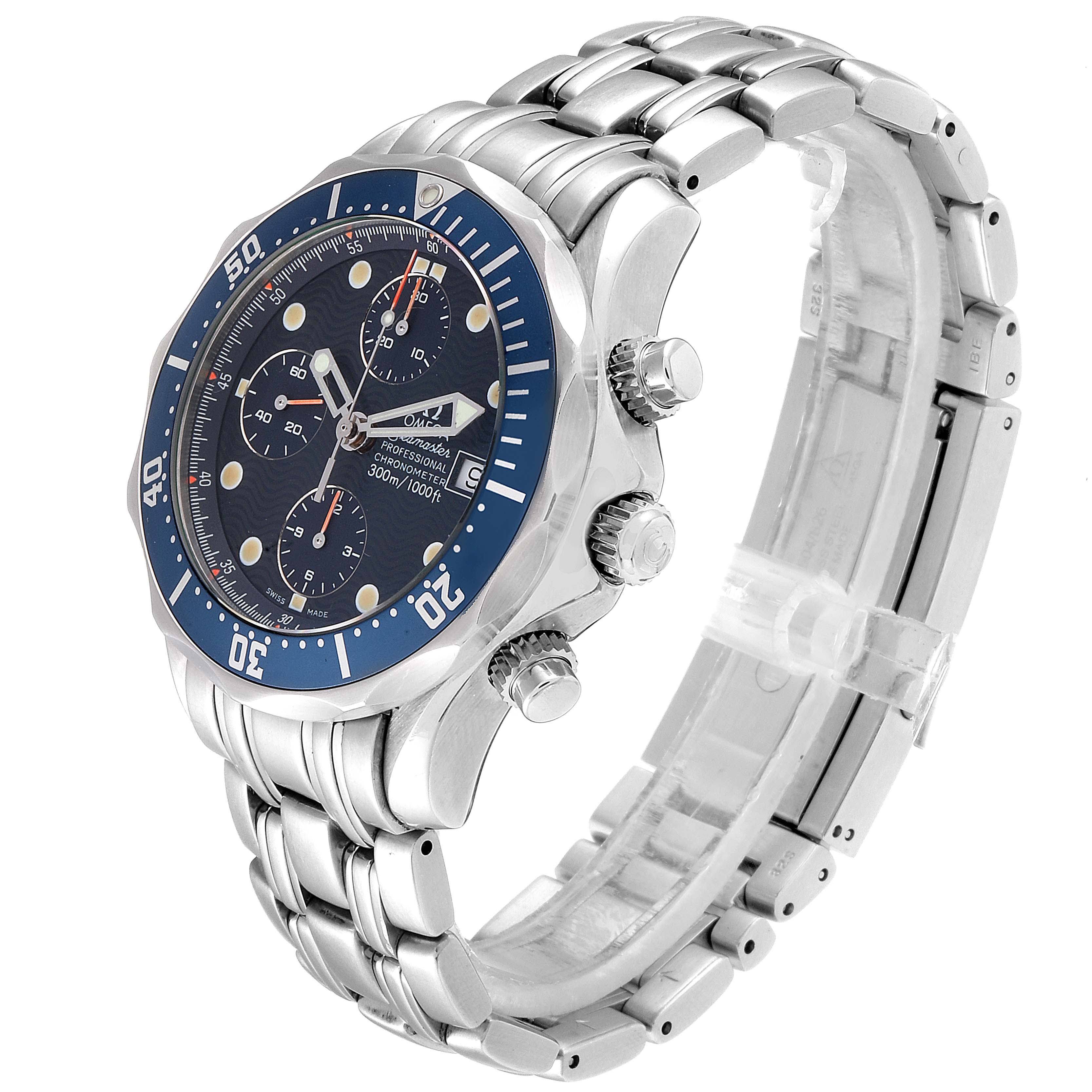 This image shows a side and front angle of the Omega Seamaster 2599.80.00 Men
s Stainless Steel Blue Dial 2599.80.00 Men
s Stainless Steel Blue Dial watch, highlighting its bezel, dial, and bracelet.