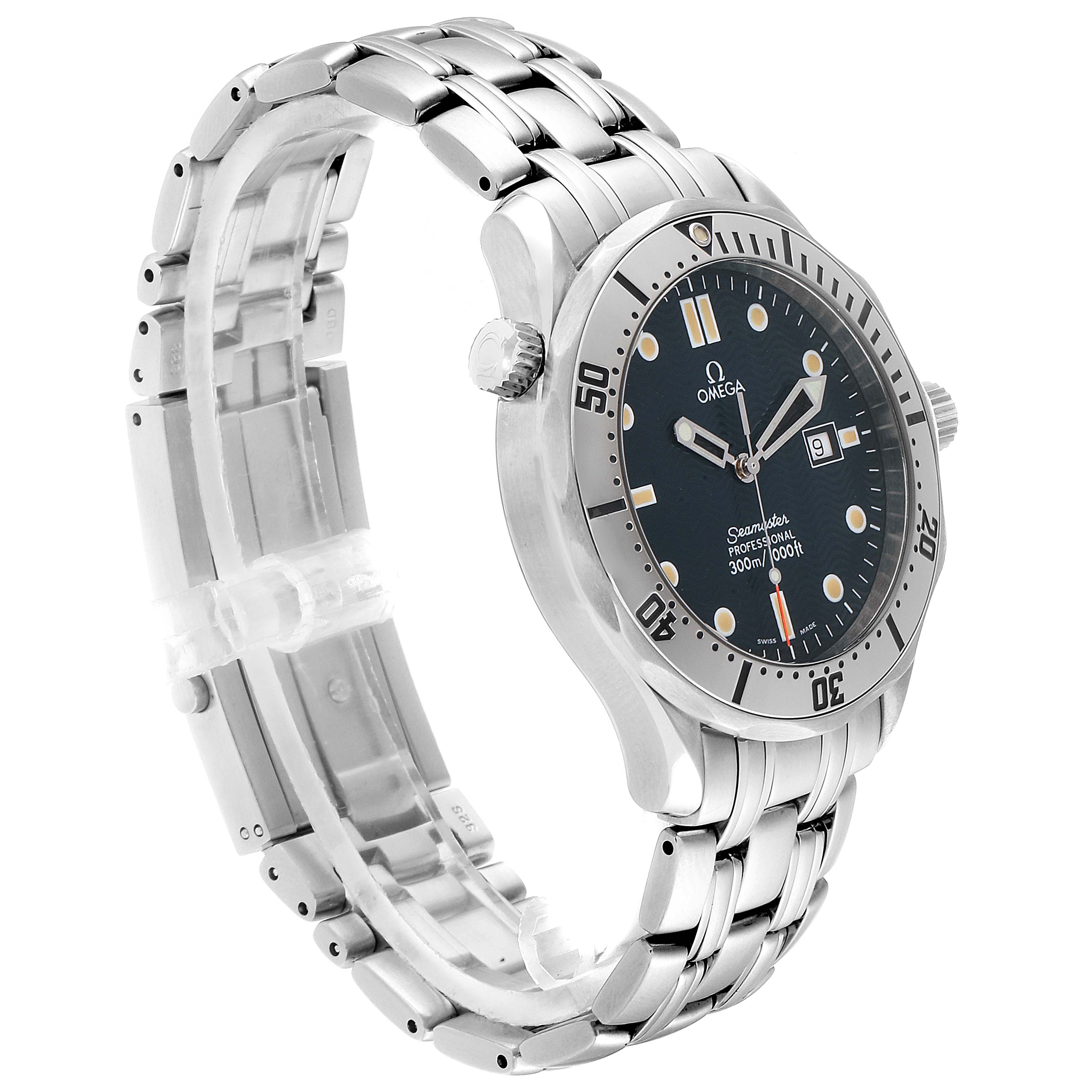 The image shows an Omega Seamaster 2542.80.00 Men
s Stainless Steel Blue Dial 2542.80.00 Men
s Stainless Steel Blue Dial watch at an angled side view, highlighting its stainless steel bracelet, case, and bezel.