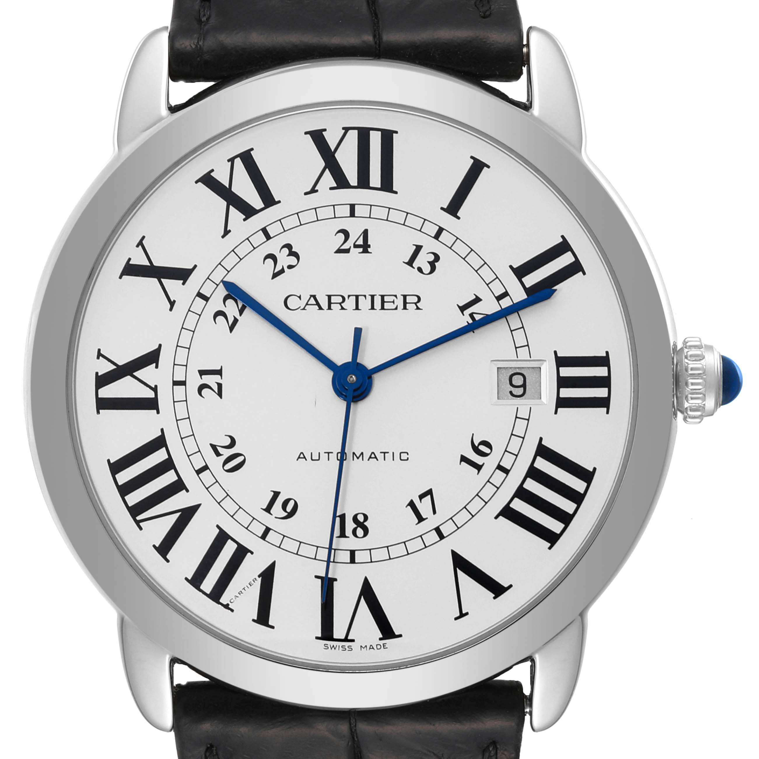 The image shows a close-up of the face and bezel of the Cartier Ronde W6701010 Men
s Stainless Steel Silver Dial W6701010 Men
s Stainless Steel Silver Dial watch, highlighting Roman numerals, date window, and blue hands.