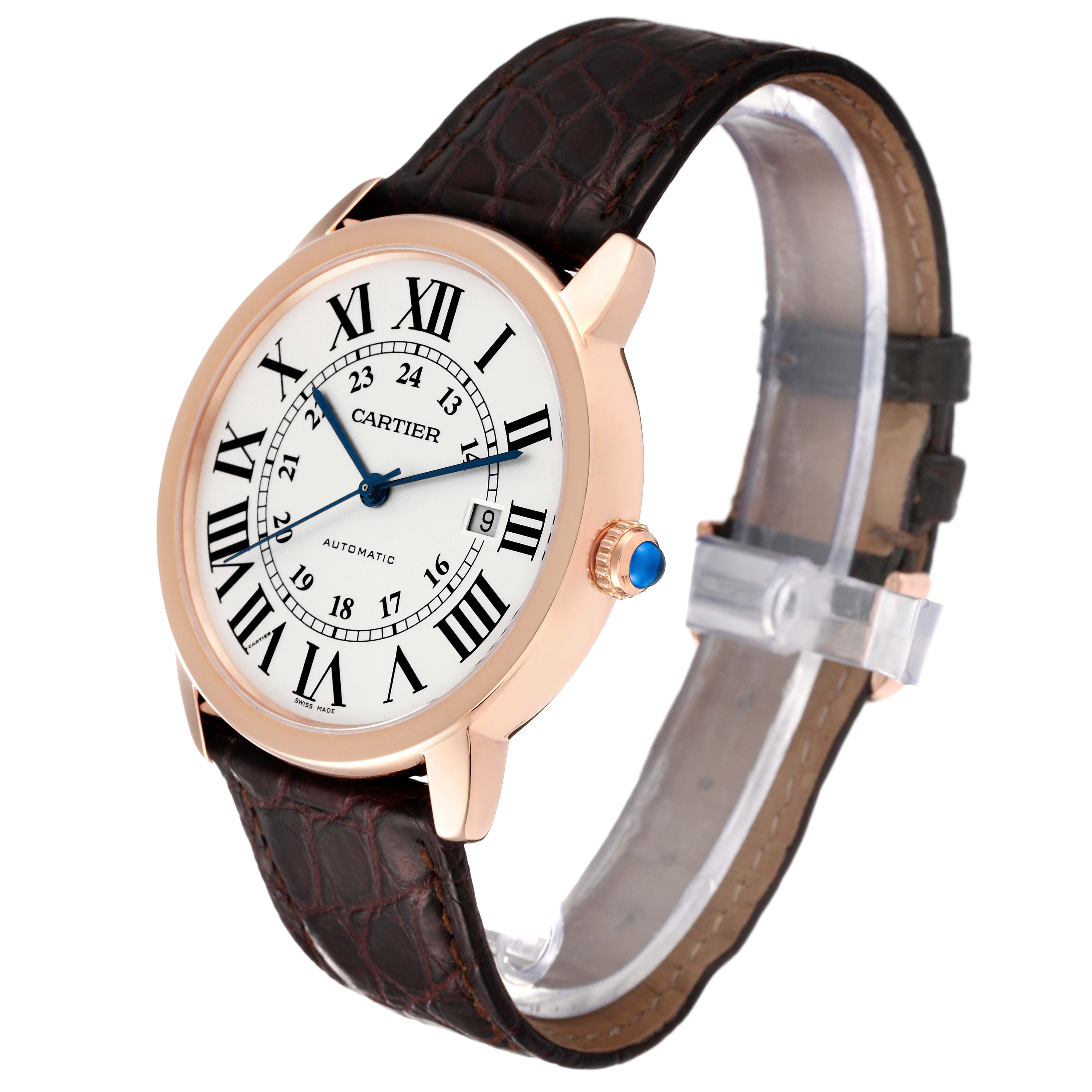 The image shows a side angle of the Cartier Ronde W6701009 Men
s Rose Gold Silver Dial W6701009 Men
s Rose Gold Silver Dial model watch, highlighting the dial, case, and leather strap.