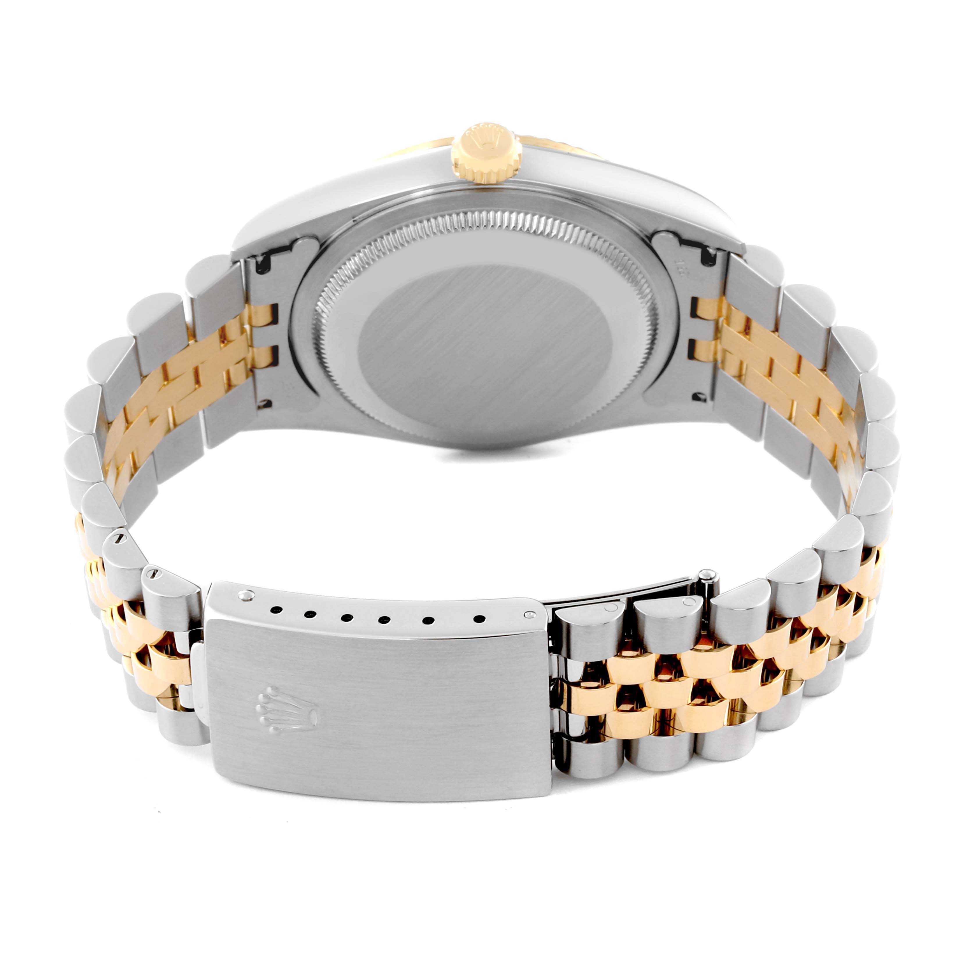 This image shows the back view of the Rolex Datejust 16233 Men's Steel and Gold (two tone) Champagne Dial 16233 Men's Steel and Gold (two tone) Champagne Dial model, highlighting the bracelet and clasp.
