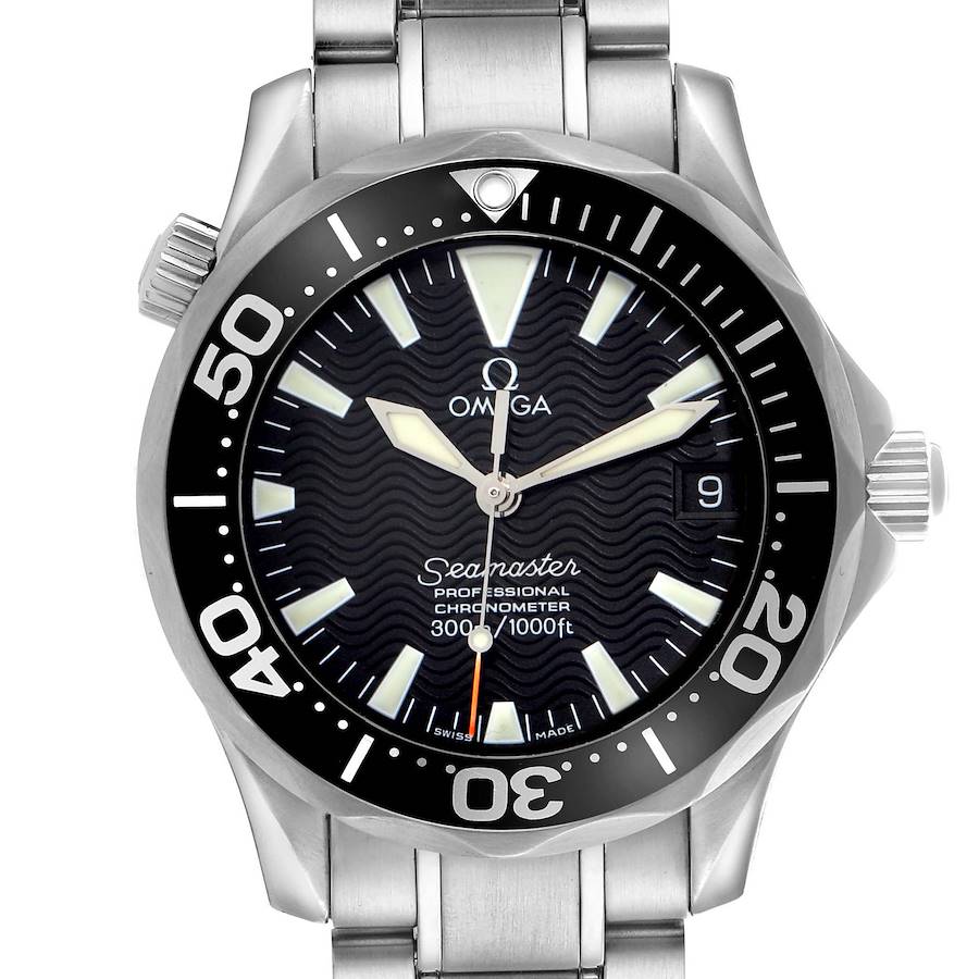 The image shows a front view of the Omega Seamaster watch, displaying the dial, bezel, and part of the bracelet.