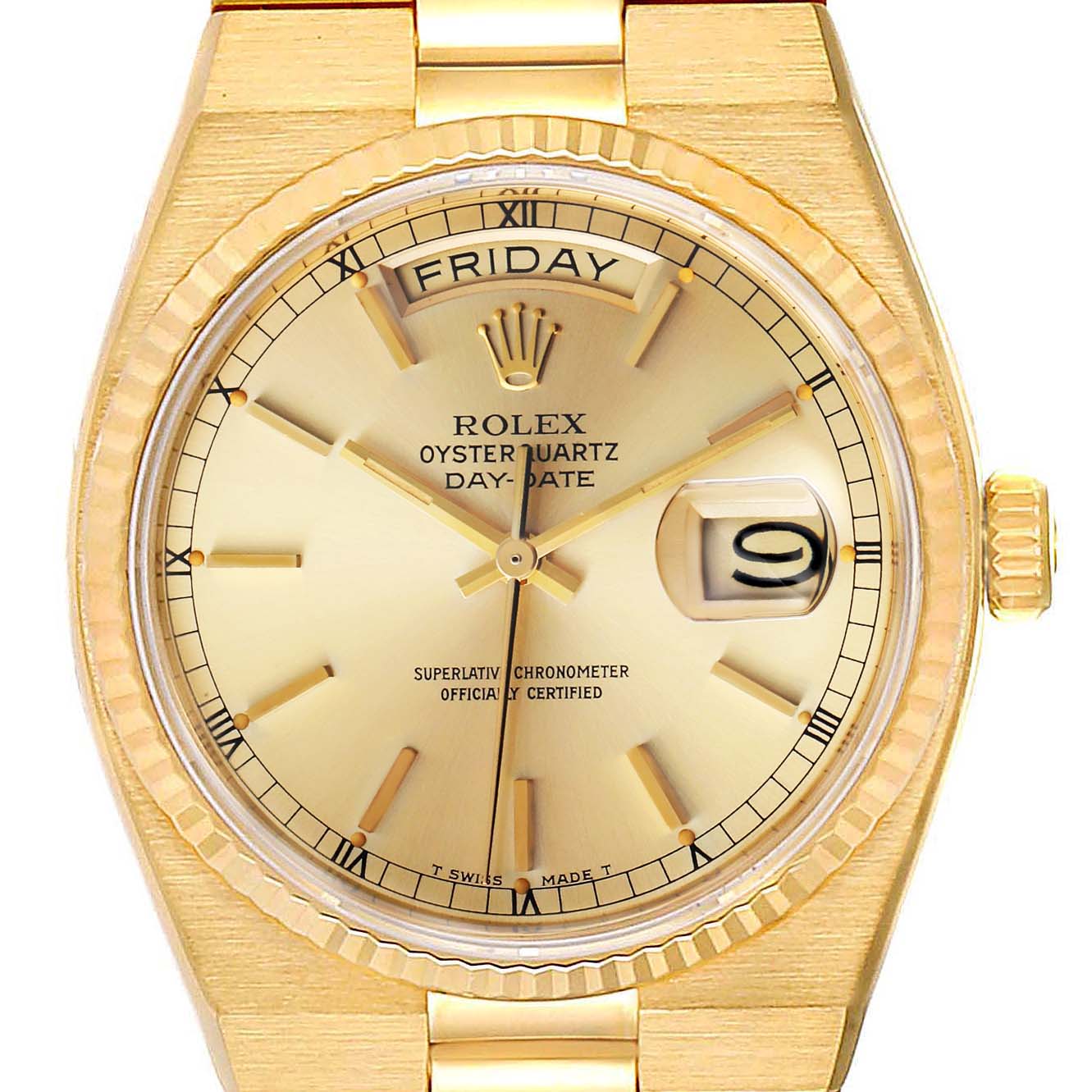 This image shows the front view of the Rolex Oysterquartz 19018 Men's Yellow Gold Champagne Dial 19018 Men's Yellow Gold Champagne Dial Day-Date watch, highlighting its dial, bezel, and day-date display.