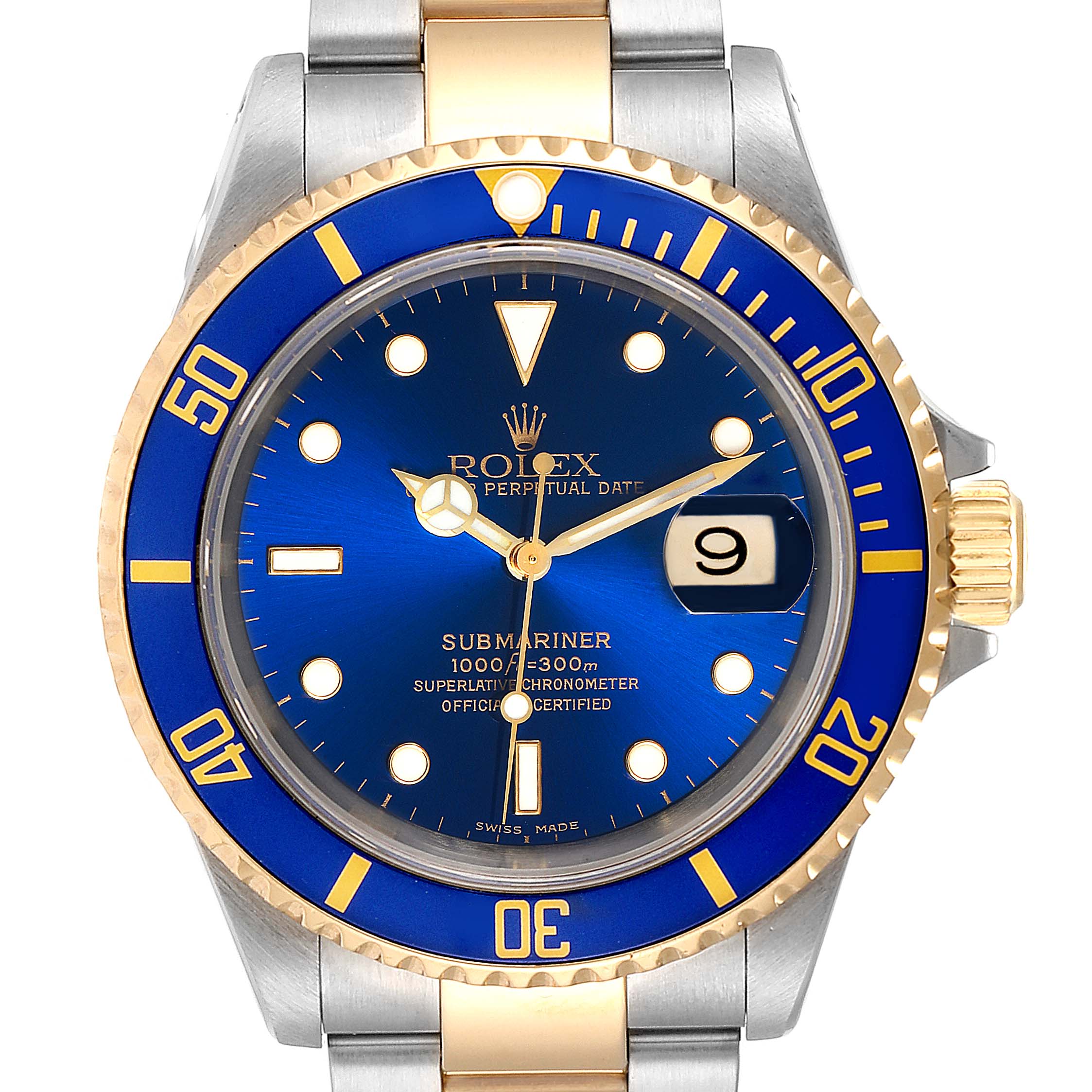 This image shows a frontal view of the Rolex Submariner 16613 Men
s Steel and Gold (two tone) Blue Dial 16613 Men
s Steel and Gold (two tone) Blue Dial watch, highlighting its blue dial, date window, and two-tone metal band.