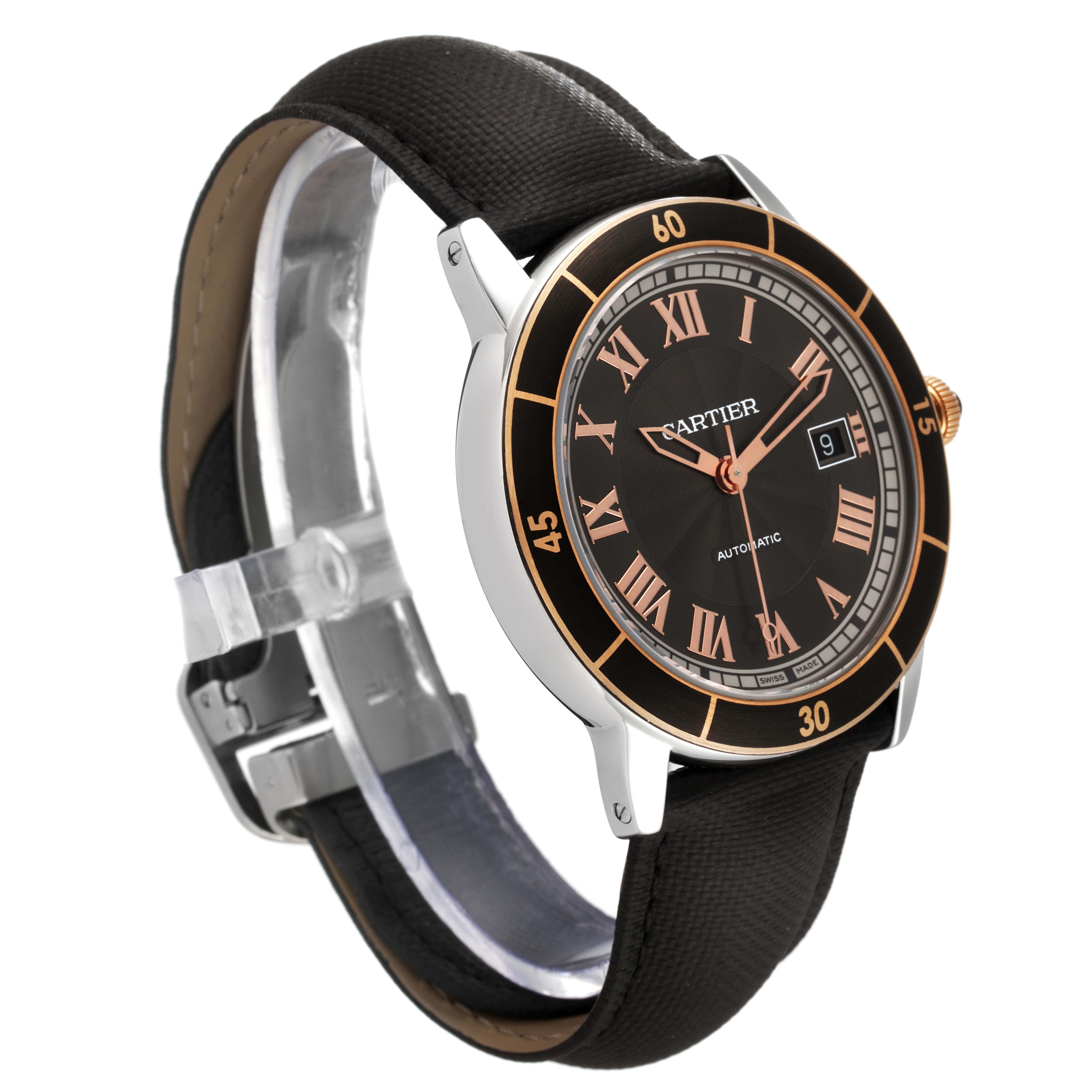 The image shows a side angle view of the Cartier Ronde W2RN0005 Men's Steel and Gold (two tone) Grey Dial W2RN0005 Men's Steel and Gold (two tone) Grey Dial watch, highlighting its black dial, date window, leather strap, and metal case.