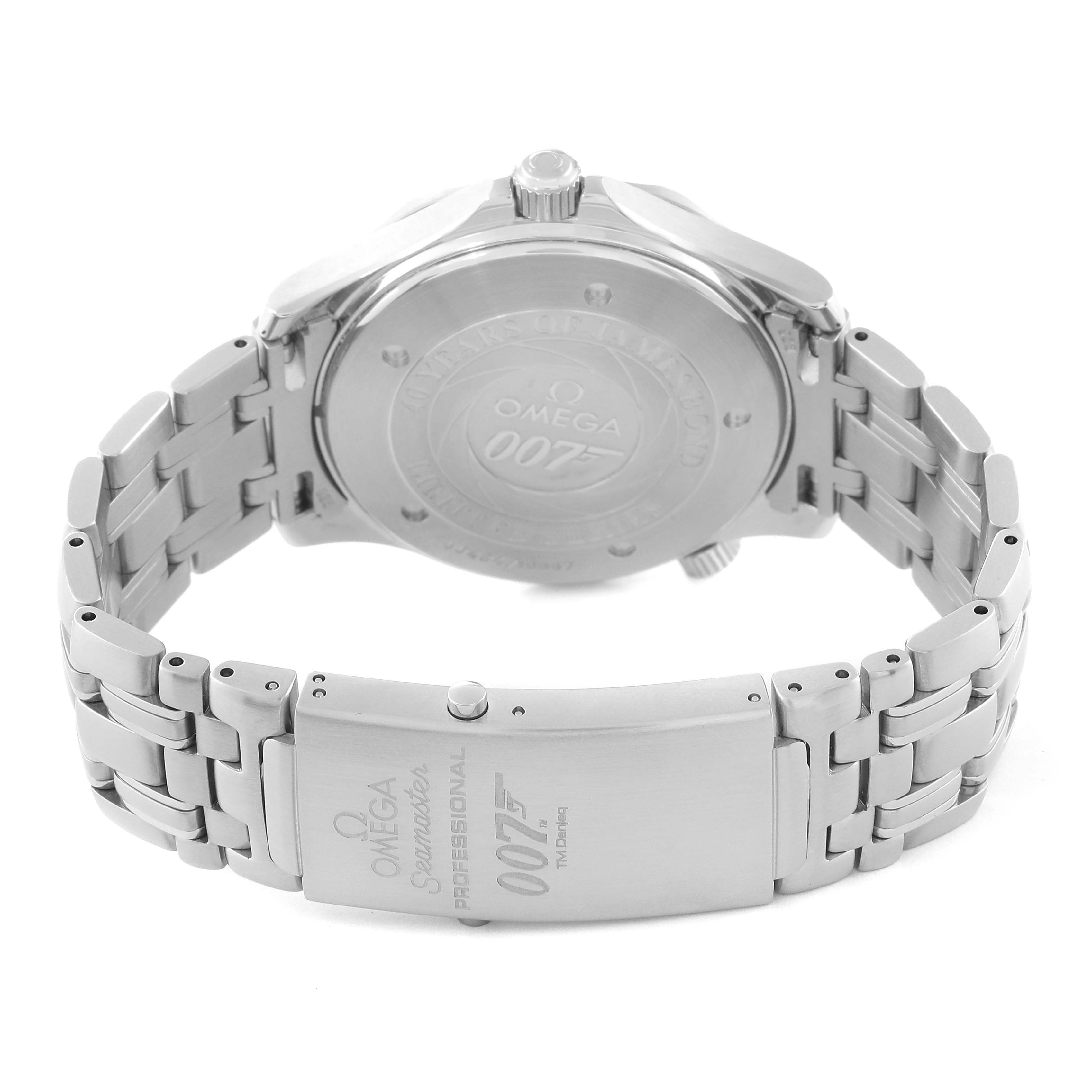 The image shows the back case and clasp of an Omega Seamaster 2537.80.00 Men
s Stainless Steel Blue Dial 2537.80.00 Men
s Stainless Steel Blue Dial watch at a slightly angled view.