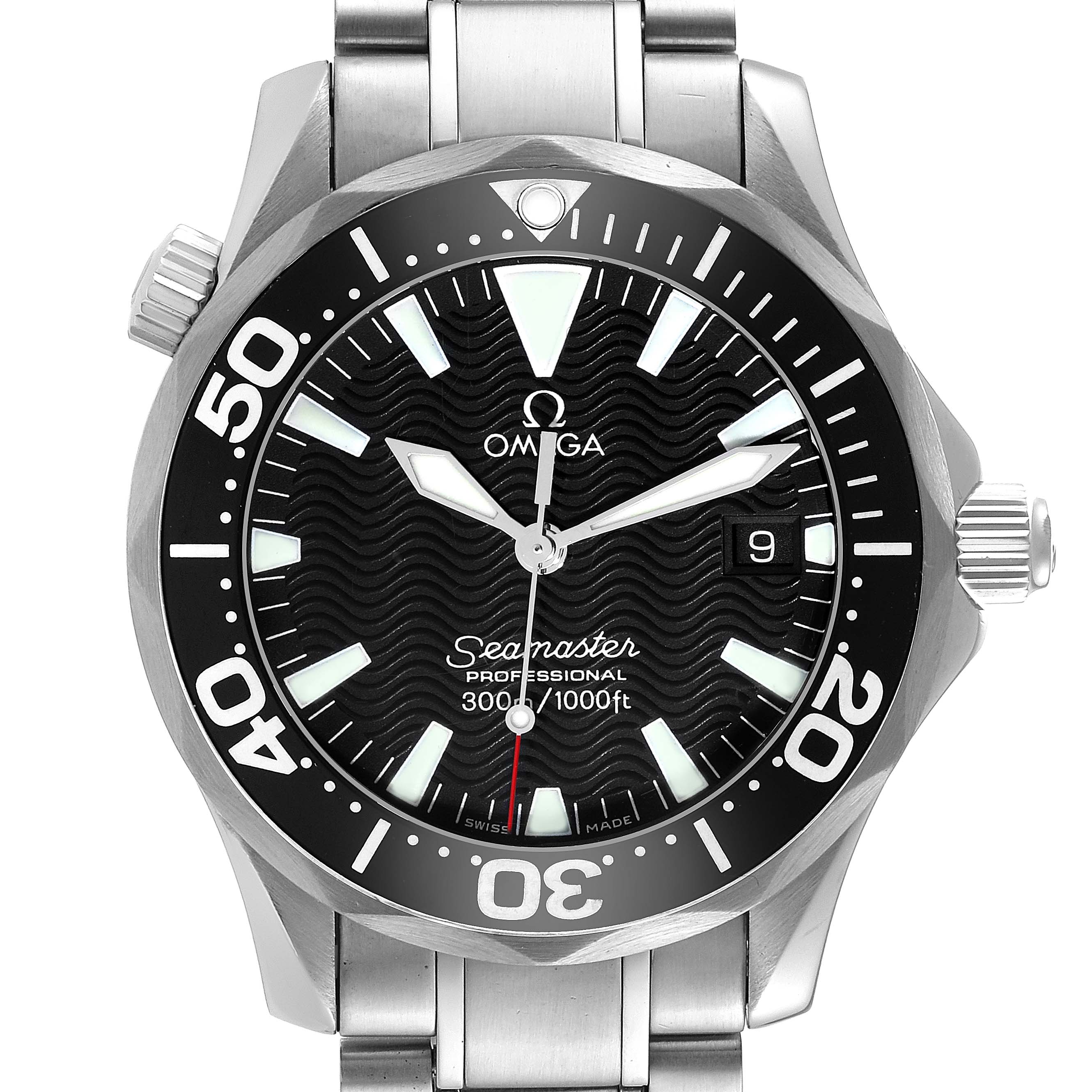 The image shows a front view of the Omega Seamaster 2262.50.00 Men
s Stainless Steel Black Dial 2262.50.00 Men
s Stainless Steel Black Dial watch, highlighting its dial, bezel, and stainless steel bracelet.
