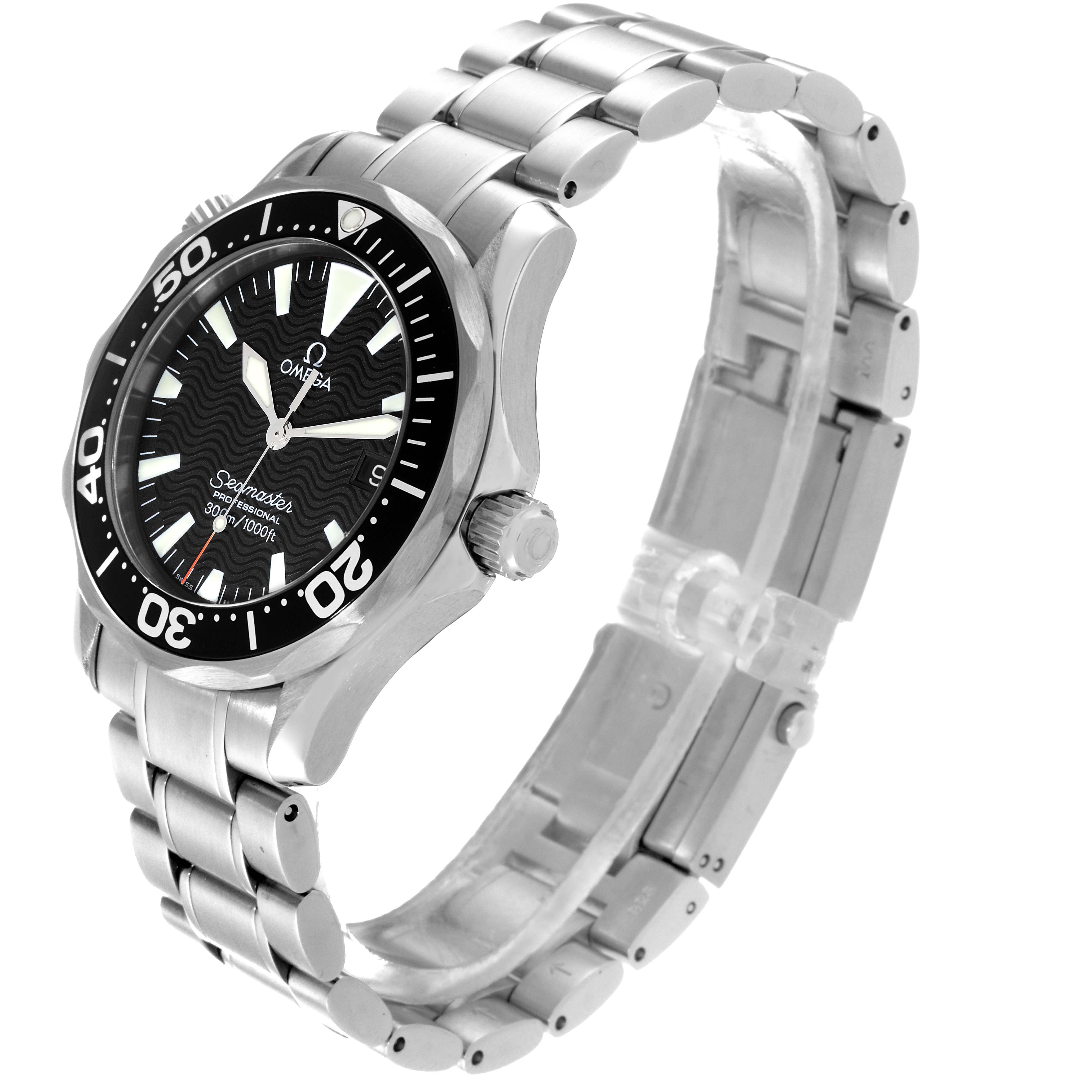 The Omega Seamaster 2262.50.00 Men
s Stainless Steel Black Dial 2262.50.00 Men
s Stainless Steel Black Dial watch is shown at an oblique angle, highlighting the face, bezel, crown, and bracelet.