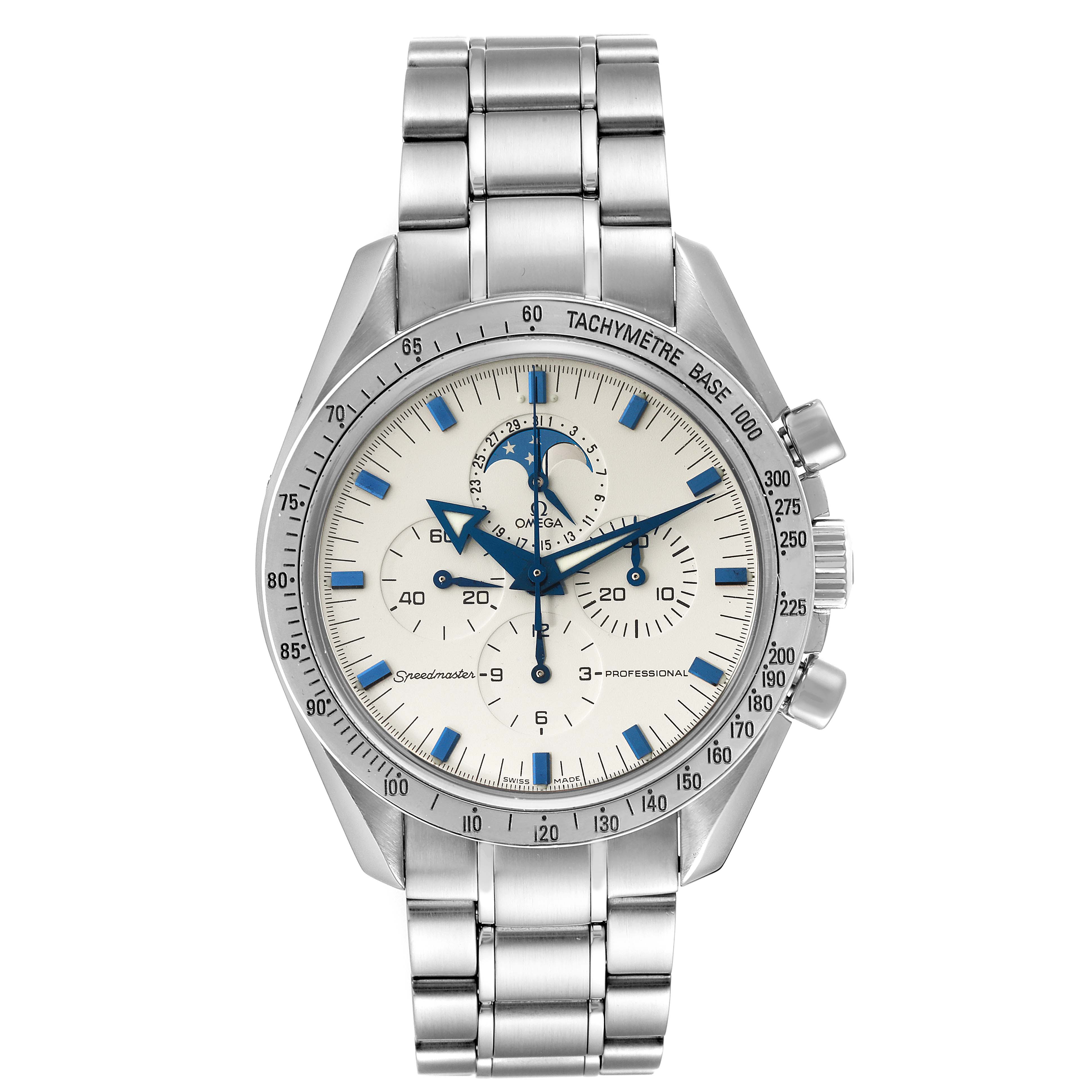 The image shows a front view of an Omega Speedmaster 3575.20.00 Men
s Stainless Steel White Dial 3575.20.00 Men
s Stainless Steel White Dial watch, featuring a tachymeter bezel and a stainless steel bracelet.