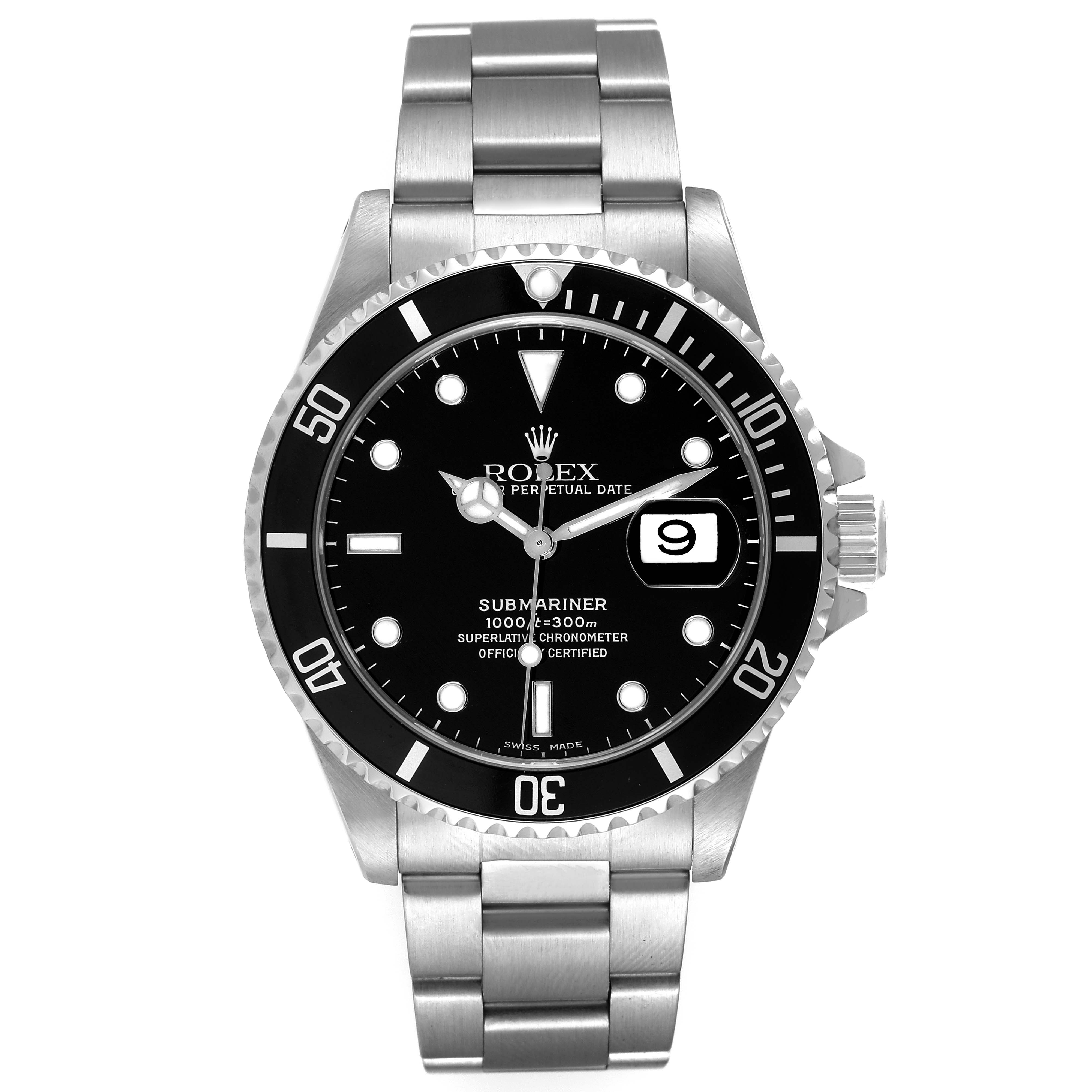 This image shows a frontal view of the Rolex Submariner 16610 Men
s Stainless Steel Black Dial 16610 Men
s Stainless Steel Black Dial with a black dial and date display.