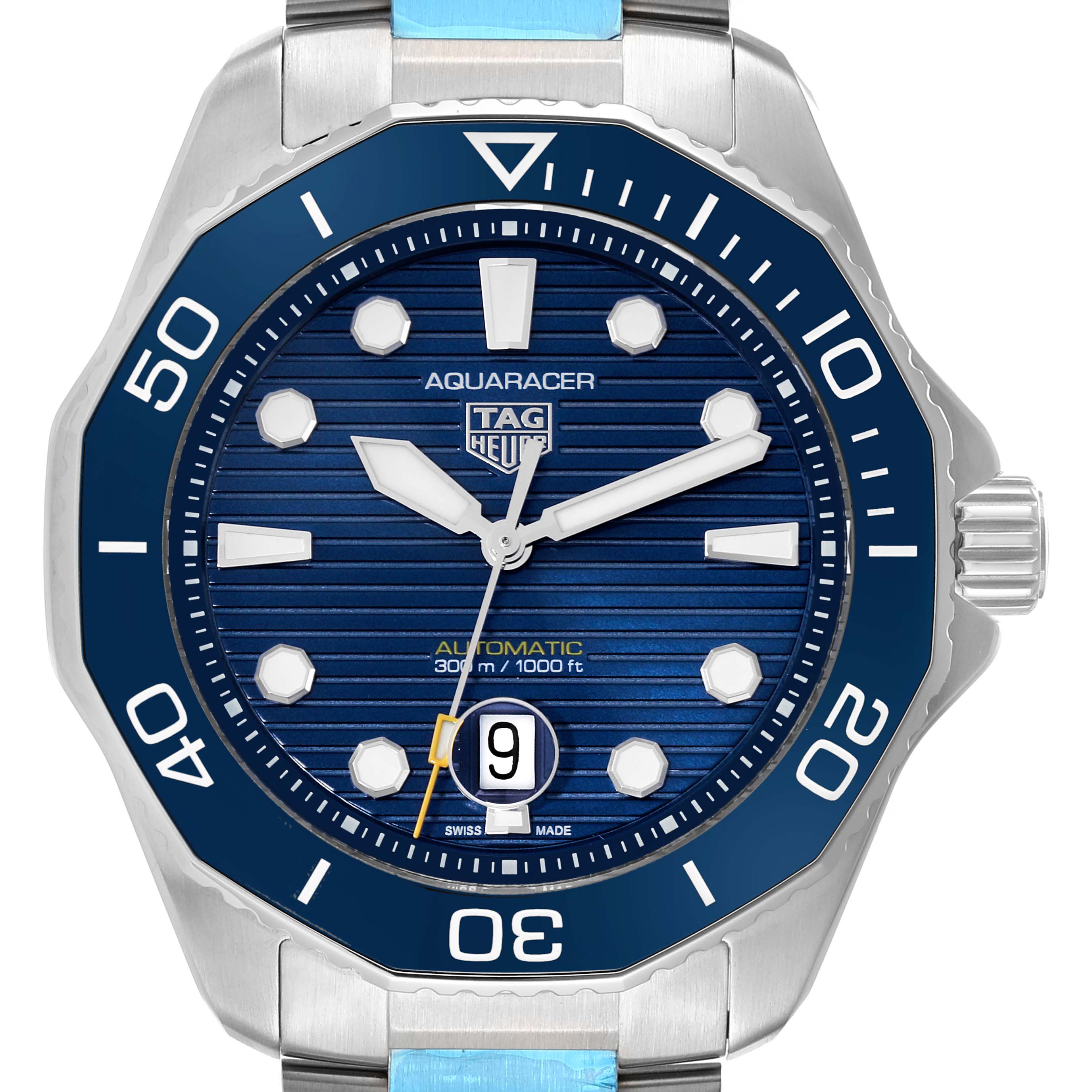 The image shows a front view of the face and bezel of the Tag Heuer Aquaracer WBP201B.BA0632 Men's Stainless Steel Blue Dial WBP201B.BA0632 Men's Stainless Steel Blue Dial model watch.