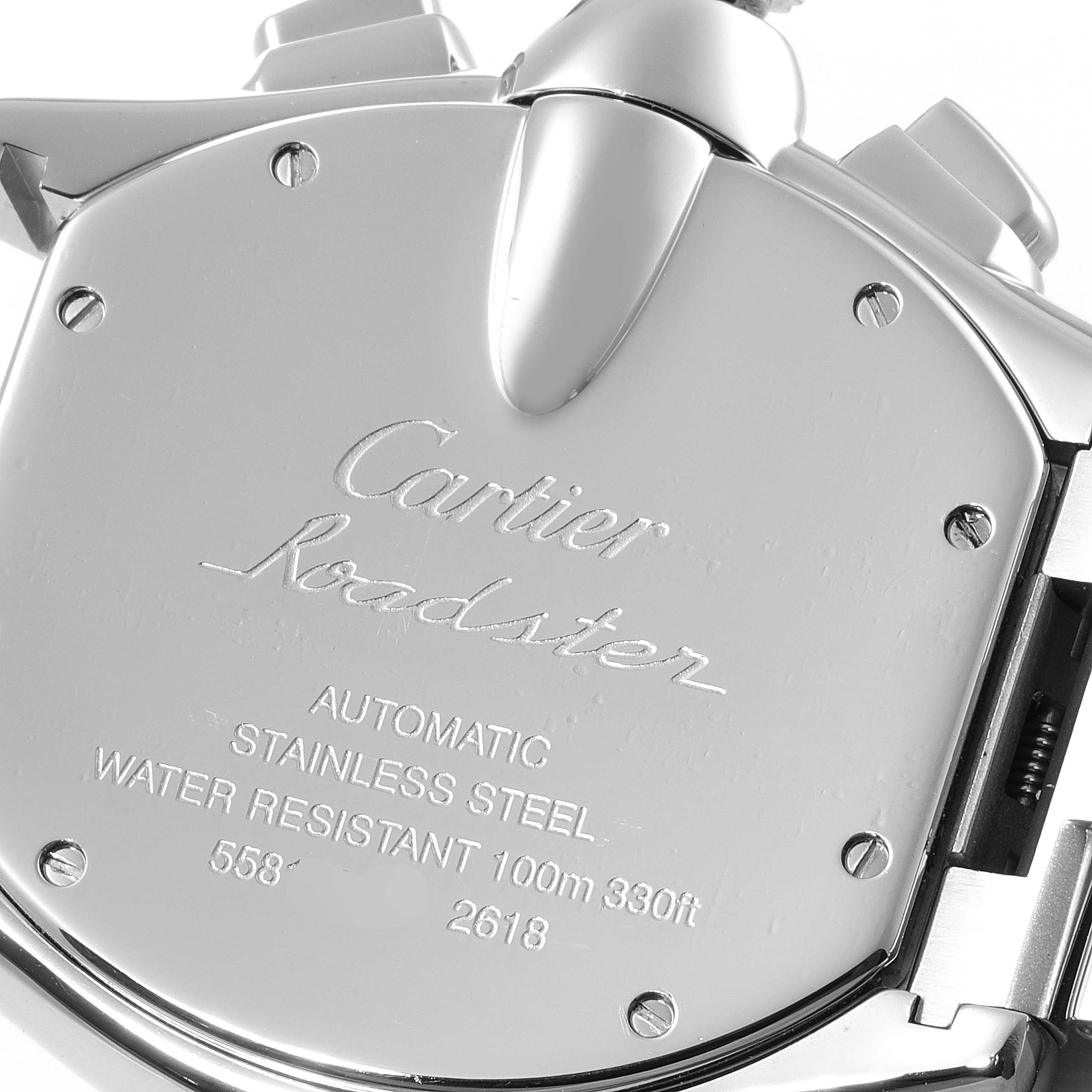 This image shows the case back of the Cartier Roadster W62019X6 Men
s Stainless Steel Silver Dial W62019X6 Men
s Stainless Steel Silver Dial watch, highlighting its specifications and engraving.