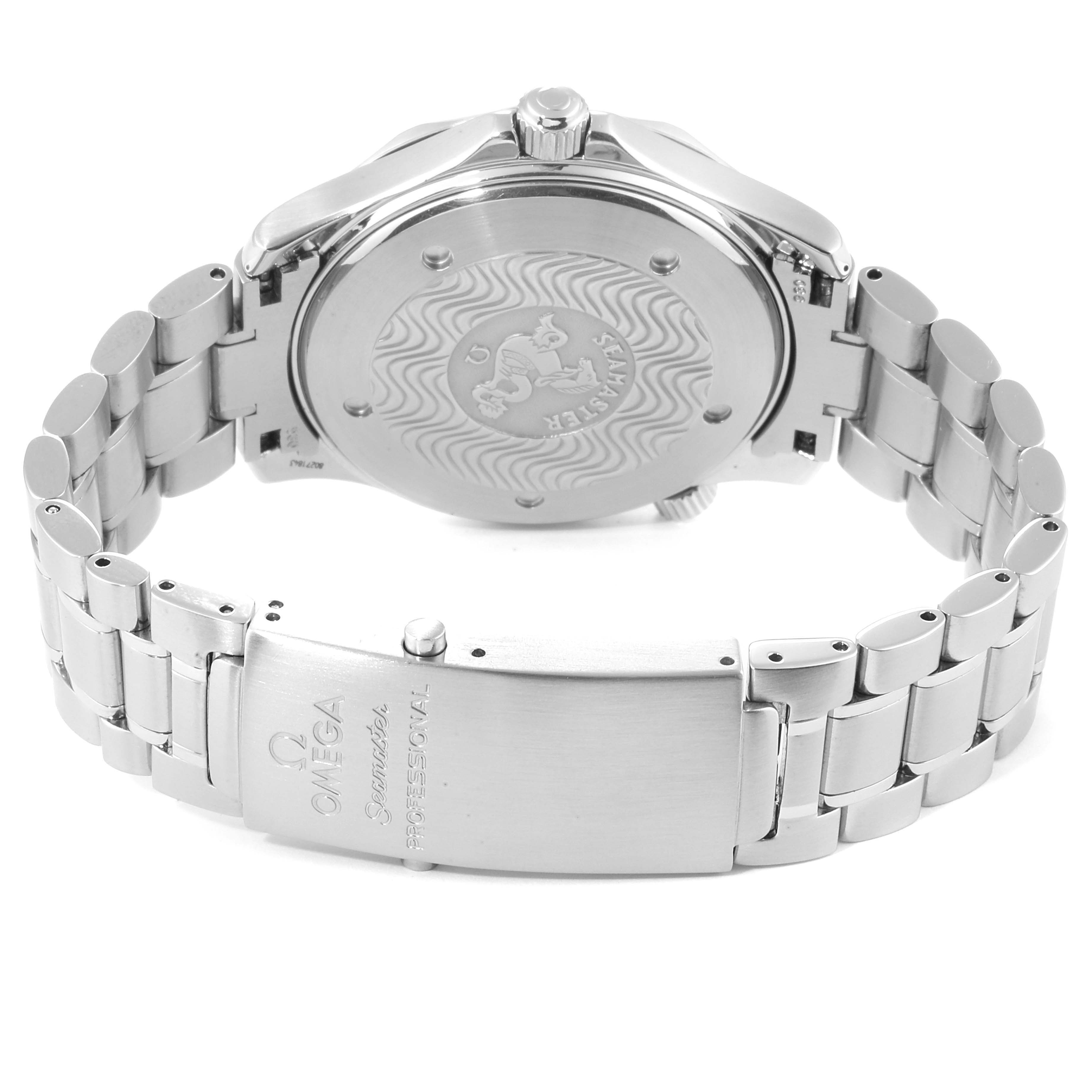 The image shows the back and bracelet of an Omega Seamaster 2255.80.00 Men
s Stainless Steel Blue Dial 2255.80.00 Men
s Stainless Steel Blue Dial watch, highlighting the clasp and case back.