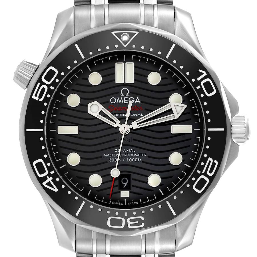 The image shows a frontal view of an Omega Seamaster watch, displaying the dial, bezel, and part of the stainless steel bracelet.