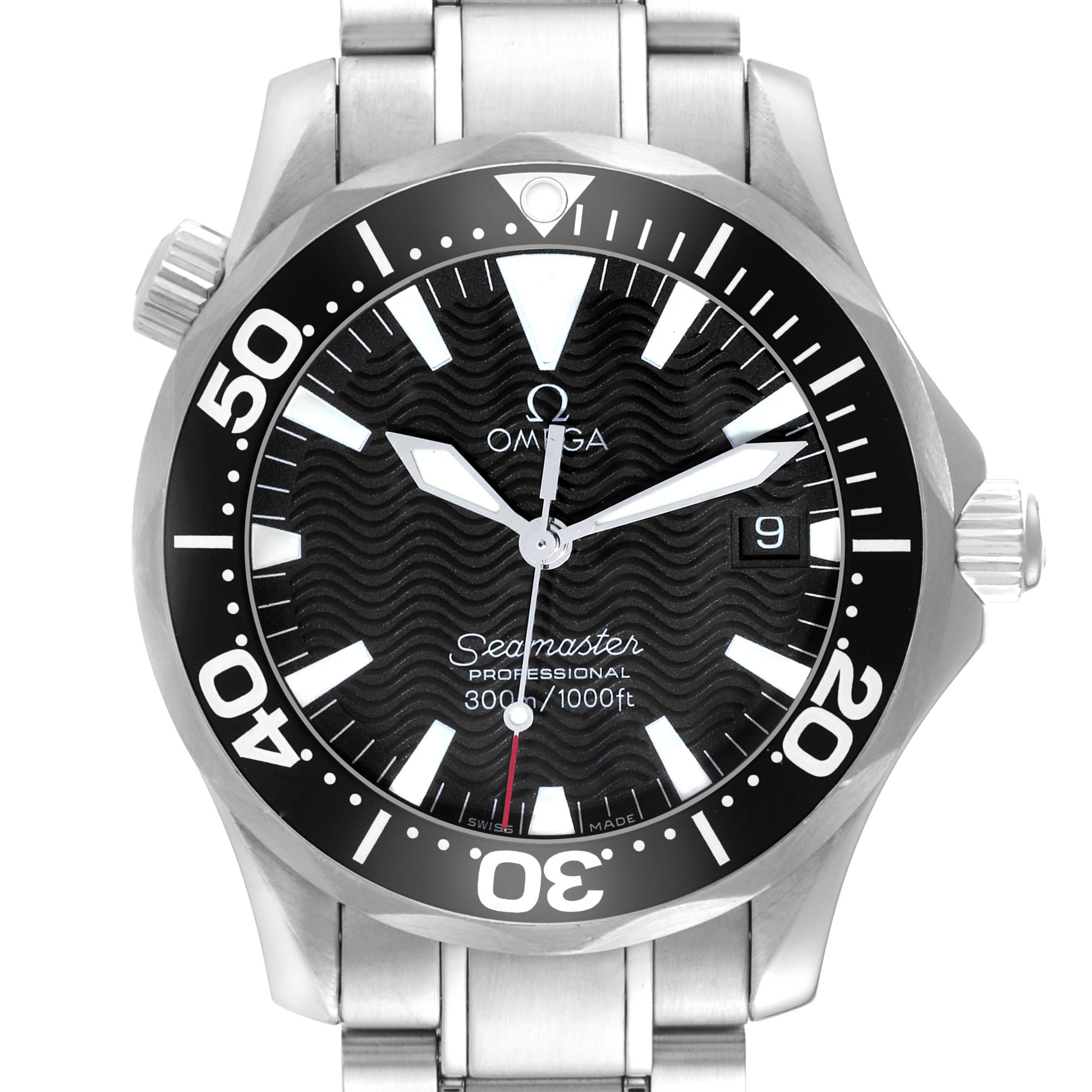 The image shows the front view of the Omega Seamaster 2262.50.00 Men
s Stainless Steel Black Dial 2262.50.00 Men
s Stainless Steel Black Dial watch, displaying its dial, bezel, and part of the bracelet.
