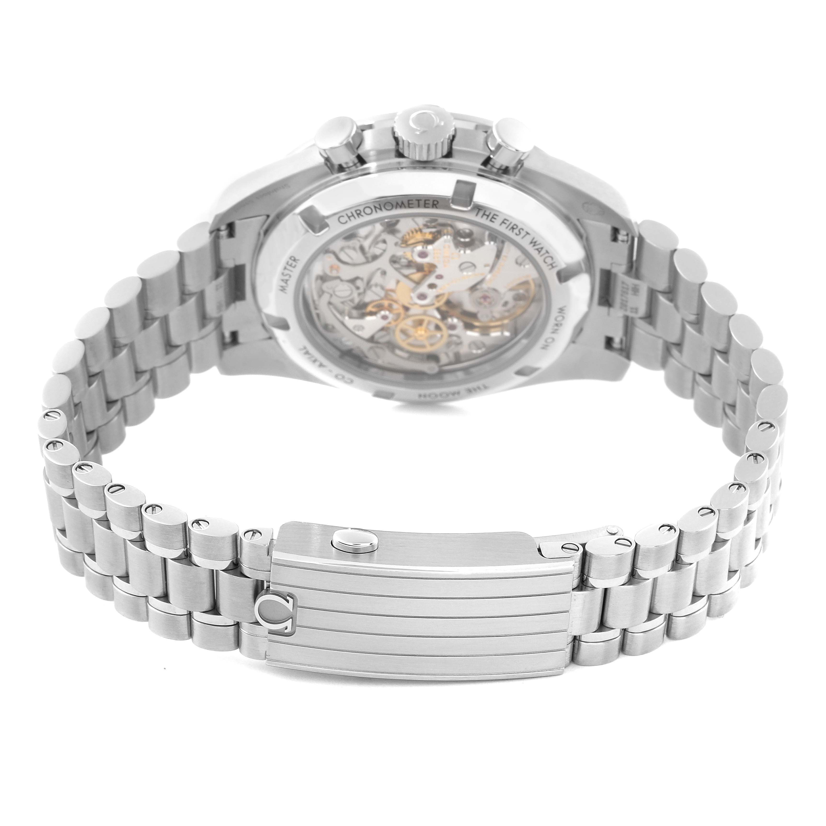 This image shows the back view of an Omega Speedmaster 310.30.42.50.04.001 Men
s Stainless Steel White Dial 310.30.42.50.04.001 Men
s Stainless Steel White Dial watch, highlighting its bracelet, clasp, and transparent case back.