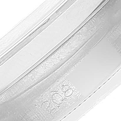 This image shows a close-up angle of the band of a Vintage Collection model by Rolex.