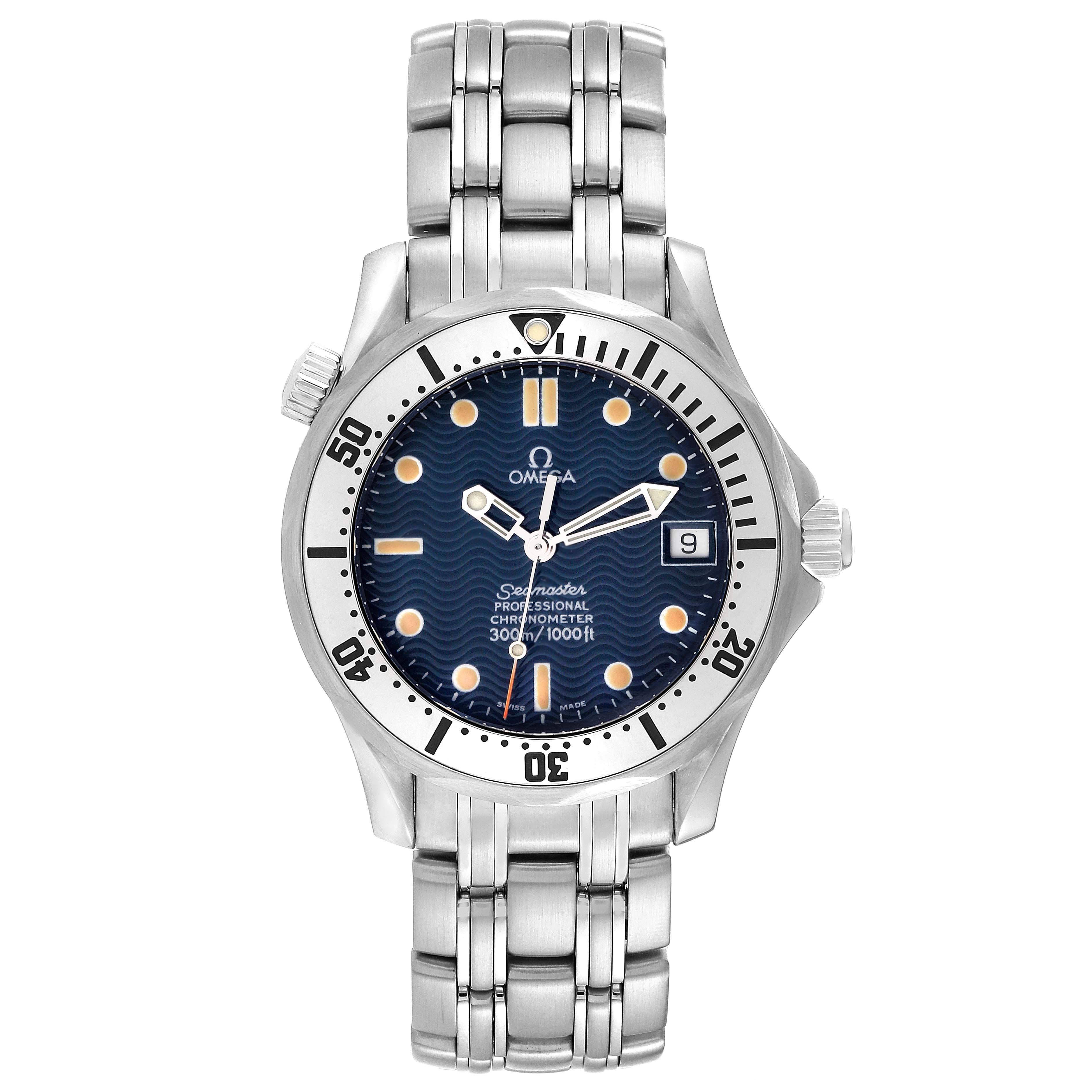 The image shows a frontal view of an Omega Seamaster 2552.80.00 Men's Stainless Steel Blue Dial 2552.80.00 Men's Stainless Steel Blue Dial watch, displaying the dial, bezel, and bracelet.