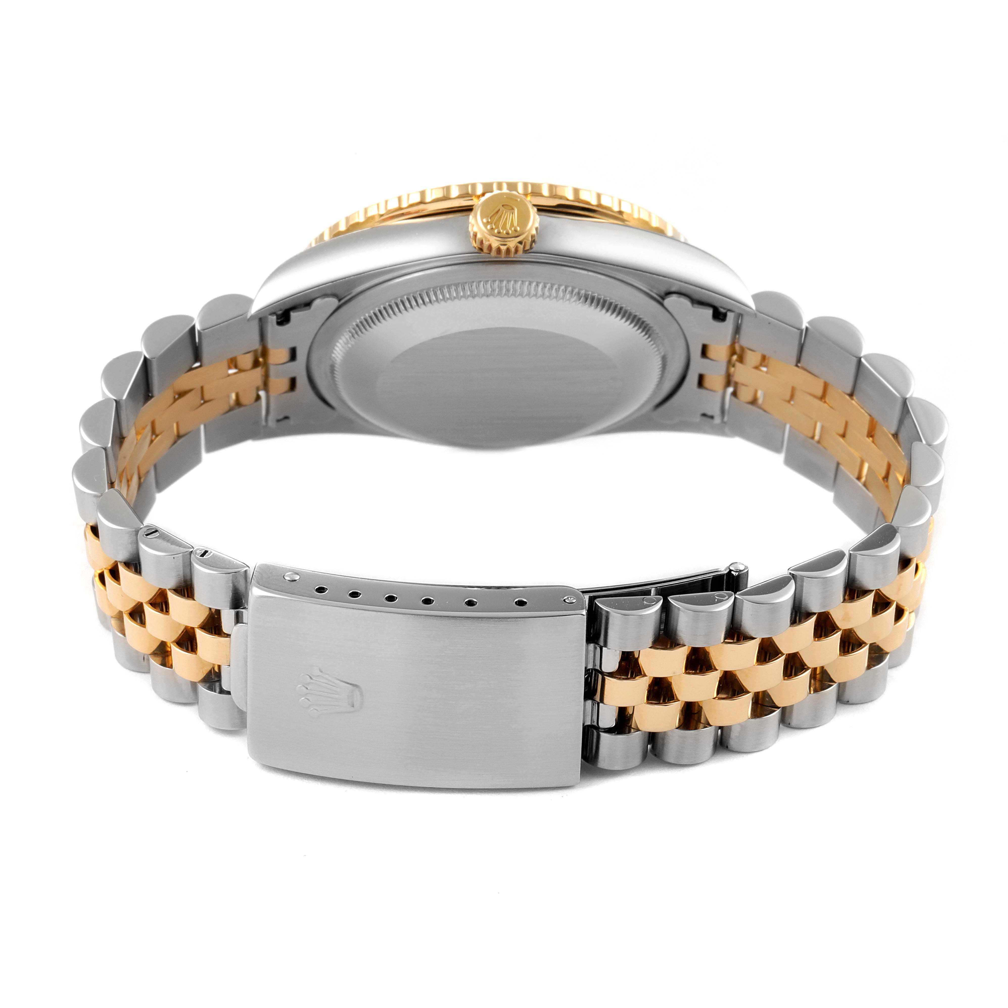 This image shows the back view of the Rolex Turn-o-Graph 16263 Men
s Steel and Gold (two tone) Champagne Dial 16263 Men
s Steel and Gold (two tone) Champagne Dial watch, highlighting the case back, bracelet, and clasp.