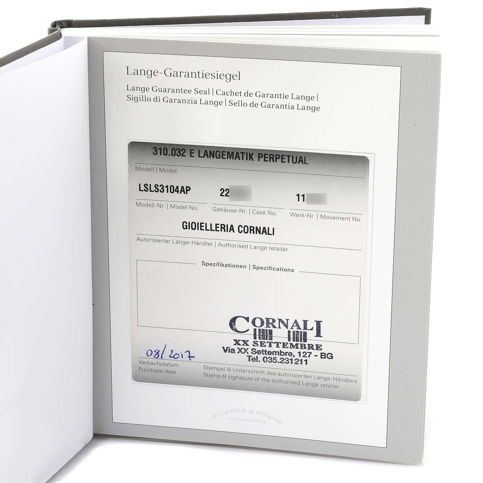 The image shows the warranty certificate and documentation for the Richard Lange model by A. Lange & Söhne.