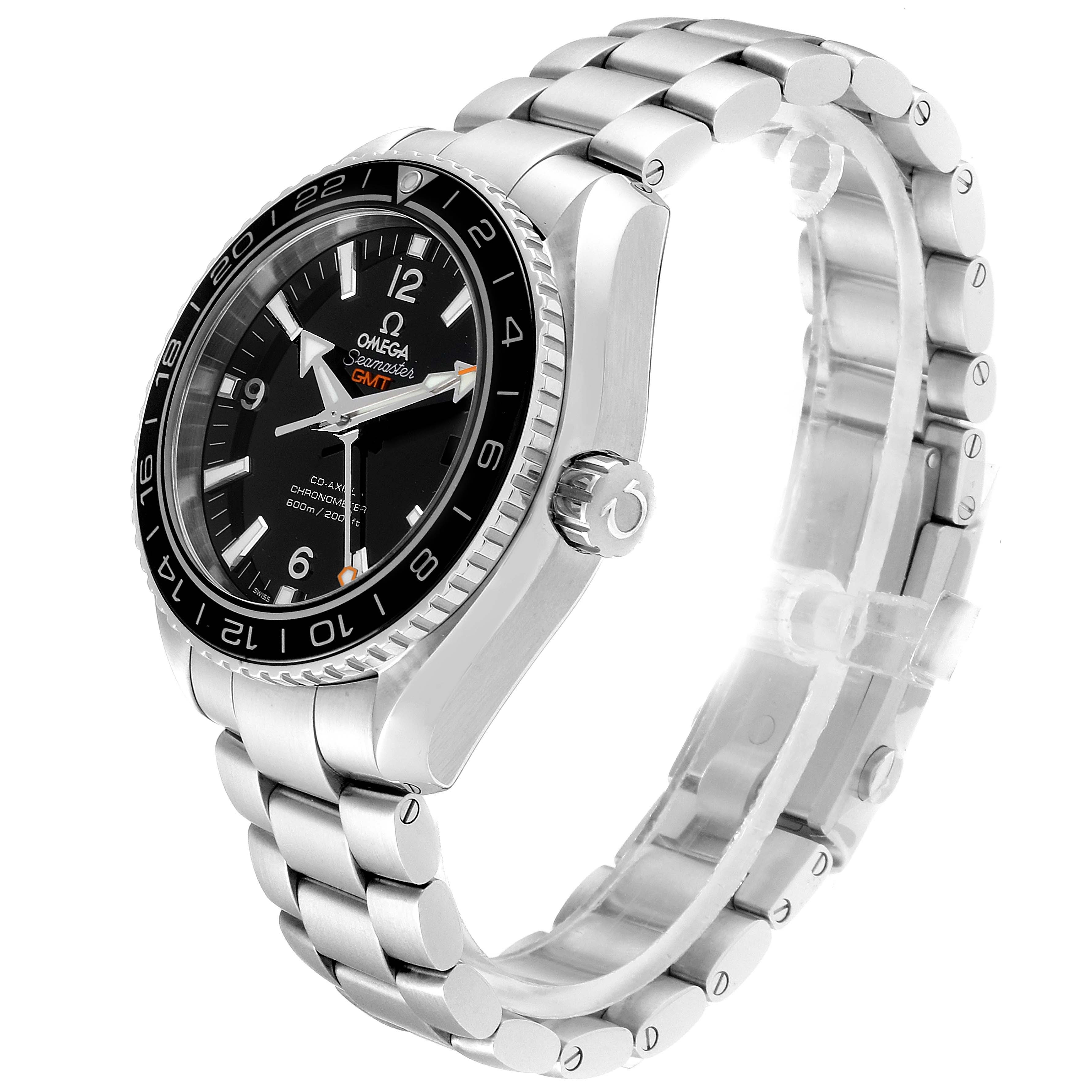 This image shows a side and front view of an Omega Planet Ocean 232.30.44.22.01.001 Men
s Stainless Steel Black Dial 232.30.44.22.01.001 Men
s Stainless Steel Black Dial watch, highlighting the bezel, dial, casing, and bracelet.