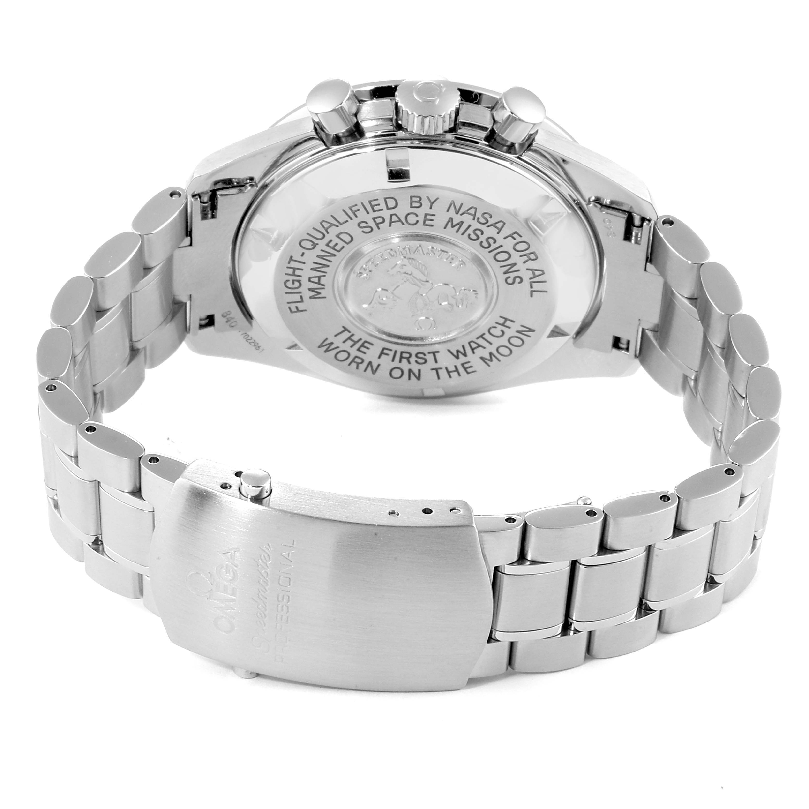 The image shows the back case and bracelet of an Omega Speedmaster 3570.50.00 Men
s Stainless Steel Black Dial 3570.50.00 Men
s Stainless Steel Black Dial watch, highlighting its stainless steel construction and engraved details.