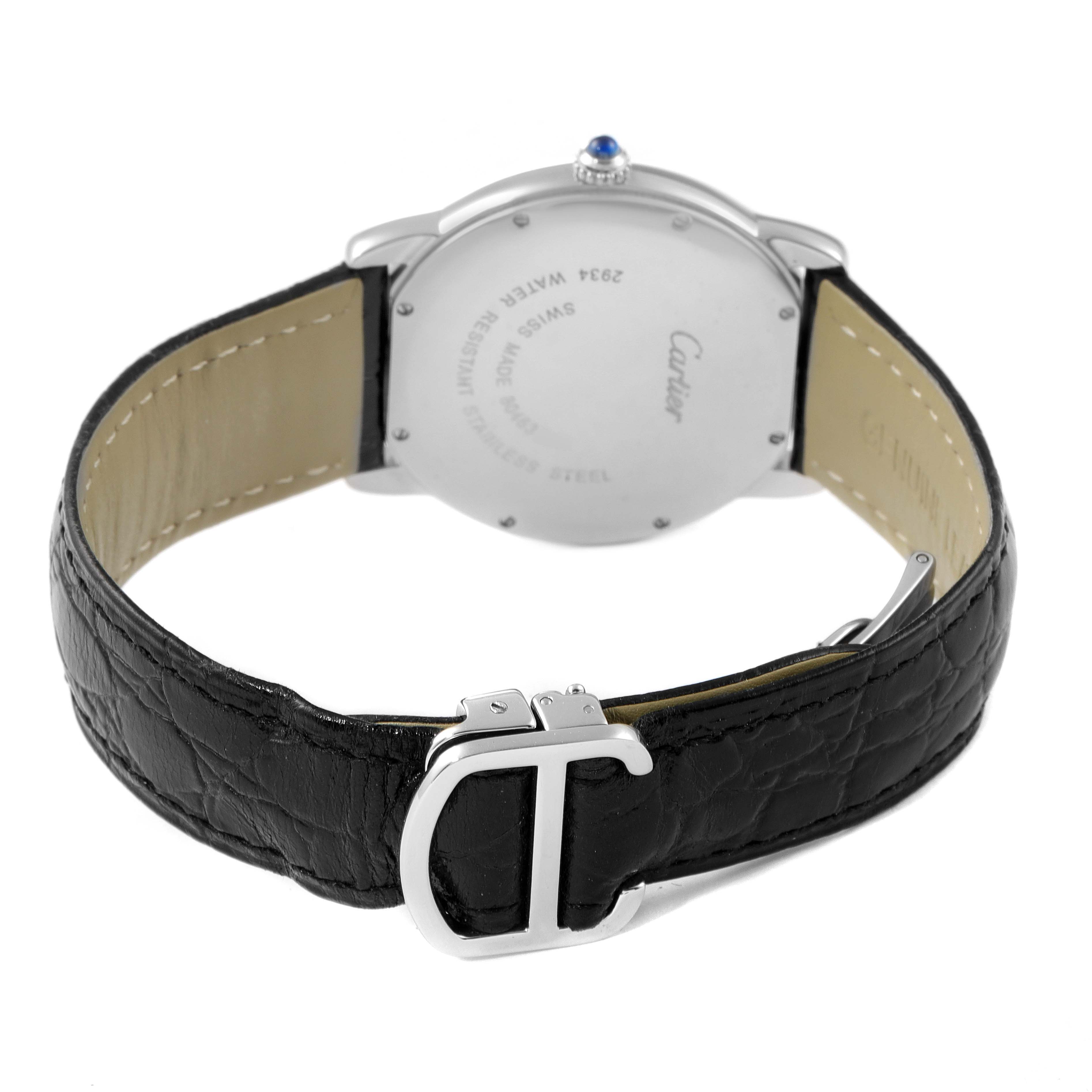 This image shows the rear view of a Cartier Ronde W6700255 Men
s Stainless Steel Silver Dial W6700255 Men
s Stainless Steel Silver Dial watch, highlighting the case back, strap, and buckle.