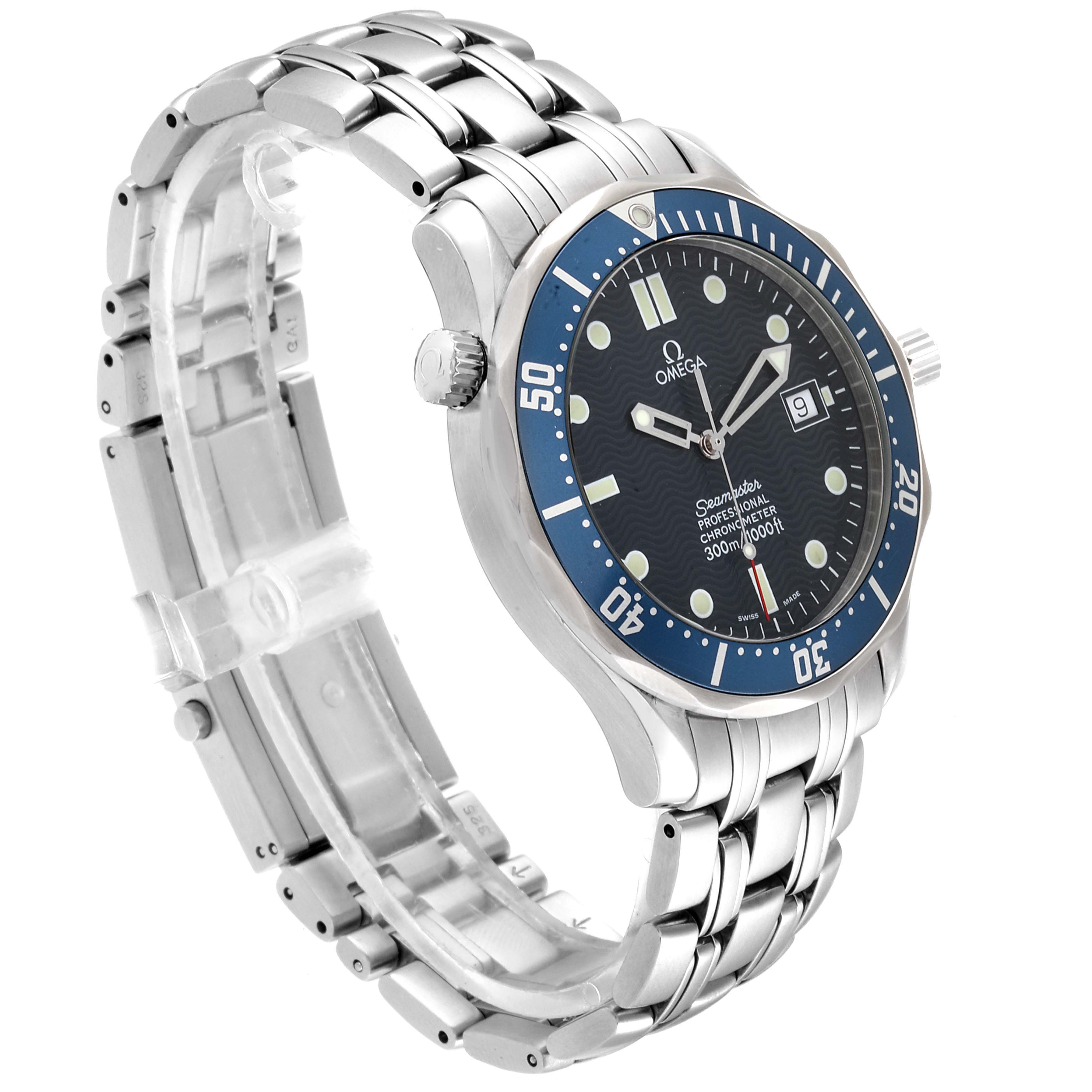 This image shows an angled side view of an Omega Seamaster 2531.80.00 Men
s Stainless Steel Blue Dial 2531.80.00 Men
s Stainless Steel Blue Dial watch, highlighting the face, bezel, crown, and bracelet.