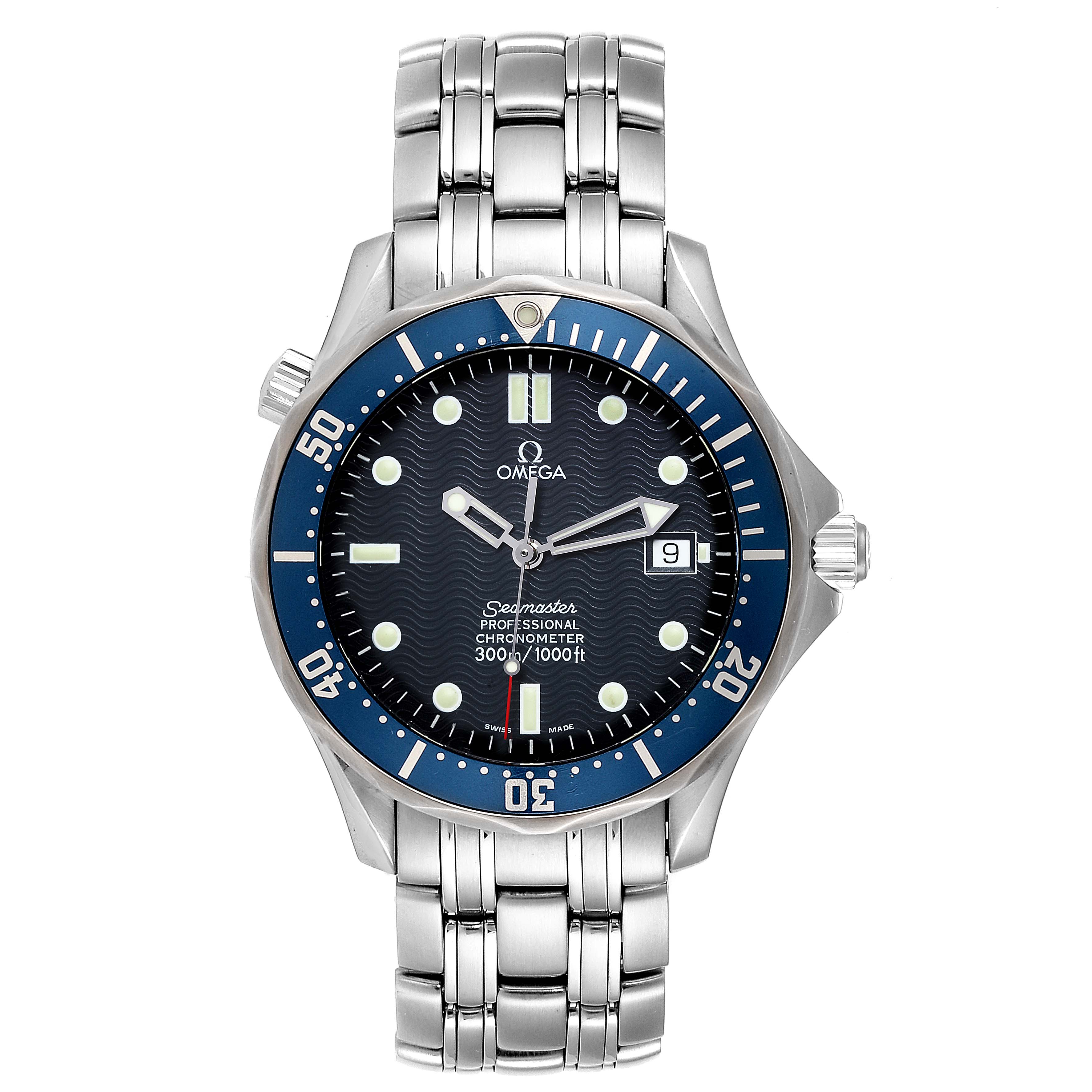 The image shows a frontal view of an Omega Seamaster 2531.80.00 Men
s Stainless Steel Blue Dial 2531.80.00 Men
s Stainless Steel Blue Dial watch featuring a blue dial, bezel, and stainless steel bracelet.