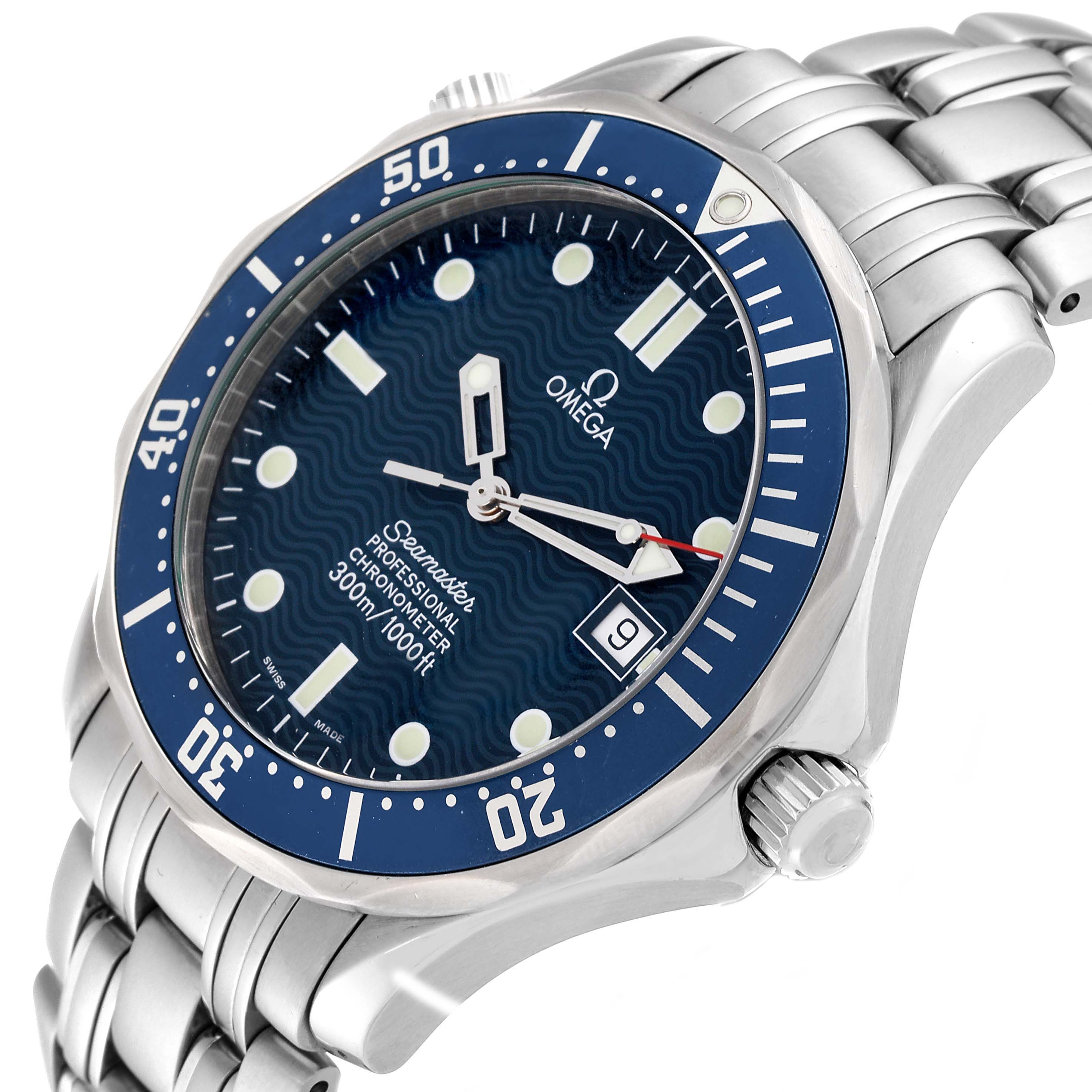 The image shows an angled view of an Omega Seamaster 2531.80.00 Men
s Stainless Steel Blue Dial 2531.80.00 Men
s Stainless Steel Blue Dial watch highlighting its dial, bezel, crown, and part of the metal bracelet.