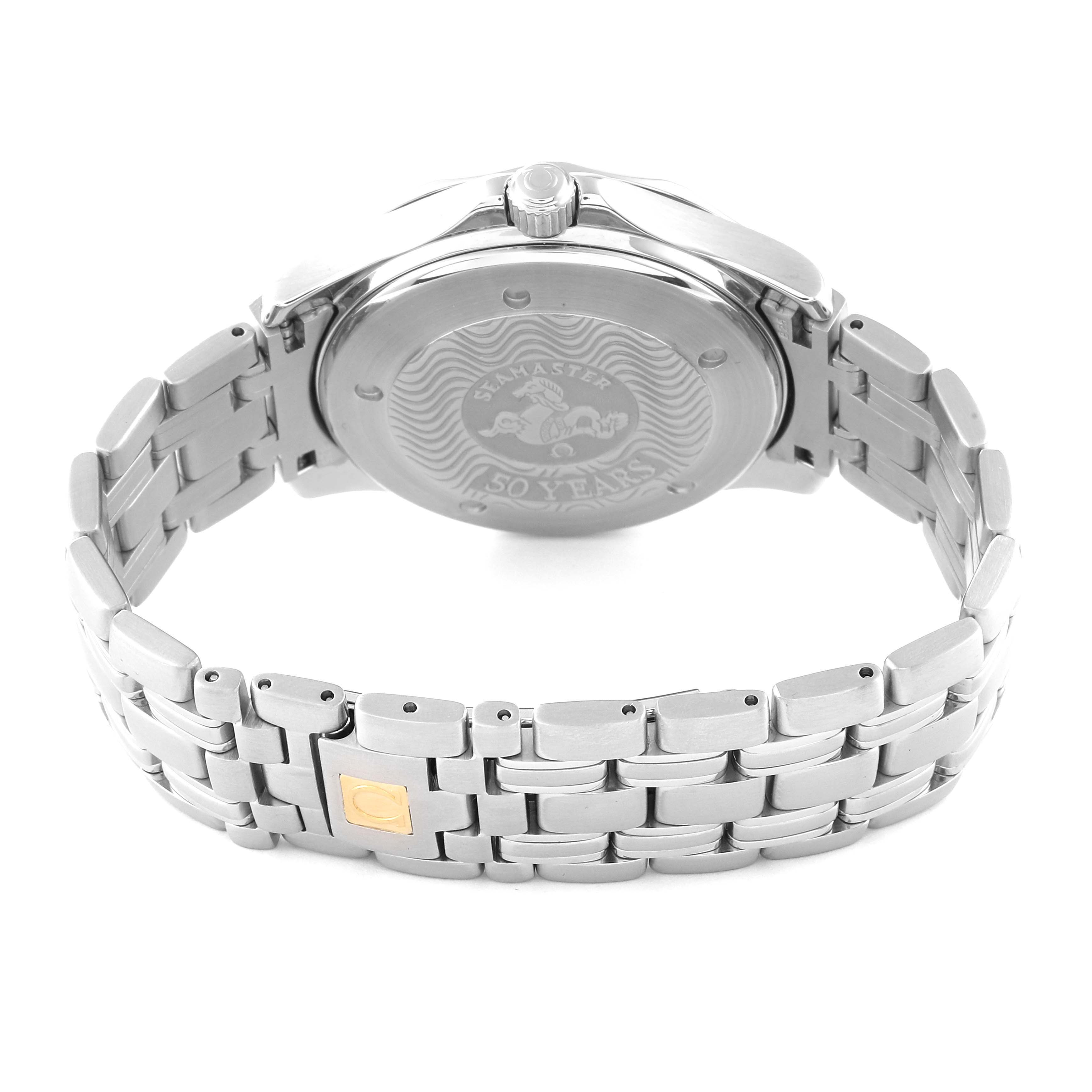 The image shows the back and bracelet of the Omega Seamaster 2534.50.00 Men
s Stainless Steel Black Dial 2534.50.00 Men
s Stainless Steel Black Dial watch, highlighting the case back and metal strap with a gold accent.