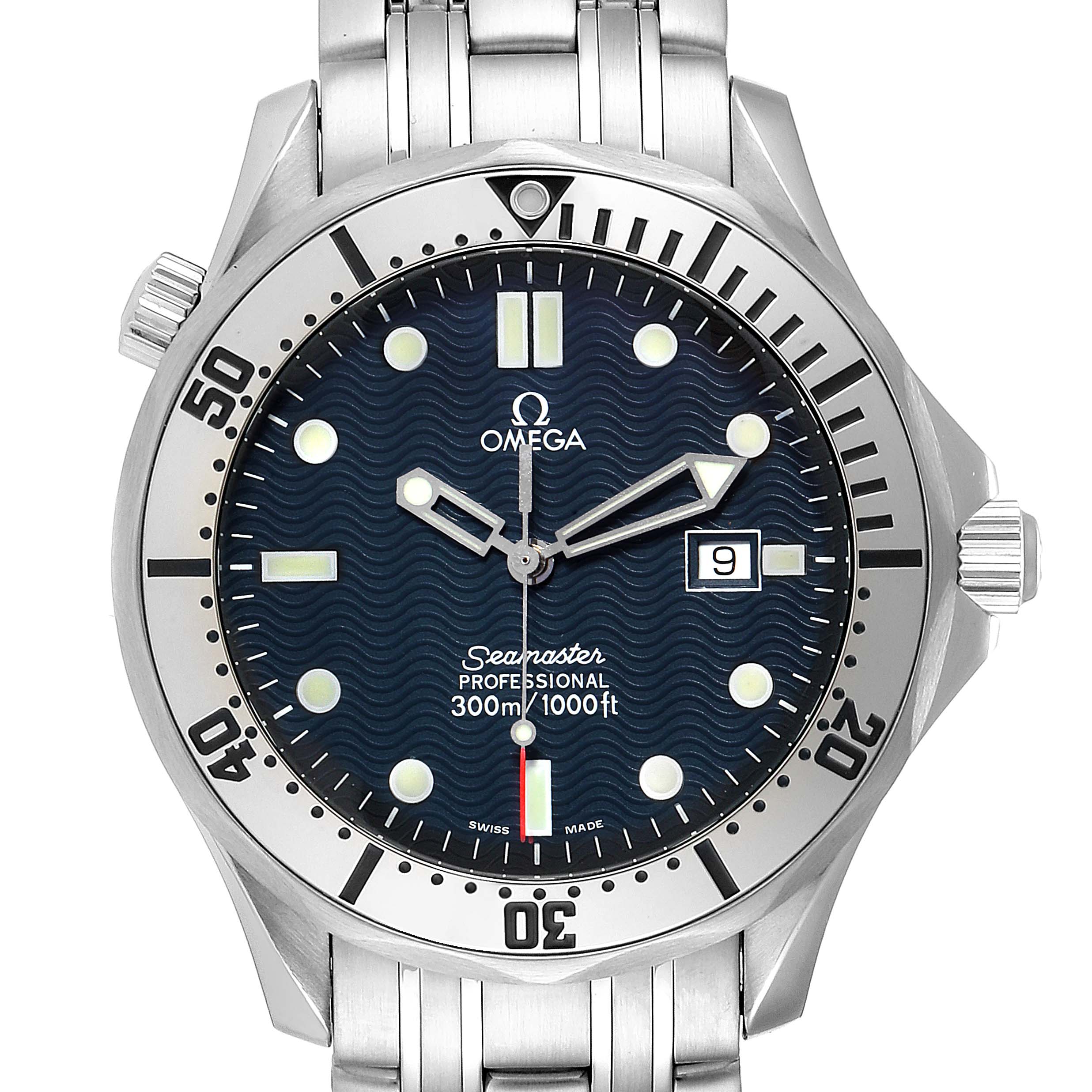 The image shows a front view of the Omega Seamaster 2542.80.00 Men
s Stainless Steel Blue Dial 2542.80.00 Men
s Stainless Steel Blue Dial watch, highlighting its blue dial, date window, and stainless steel bracelet.