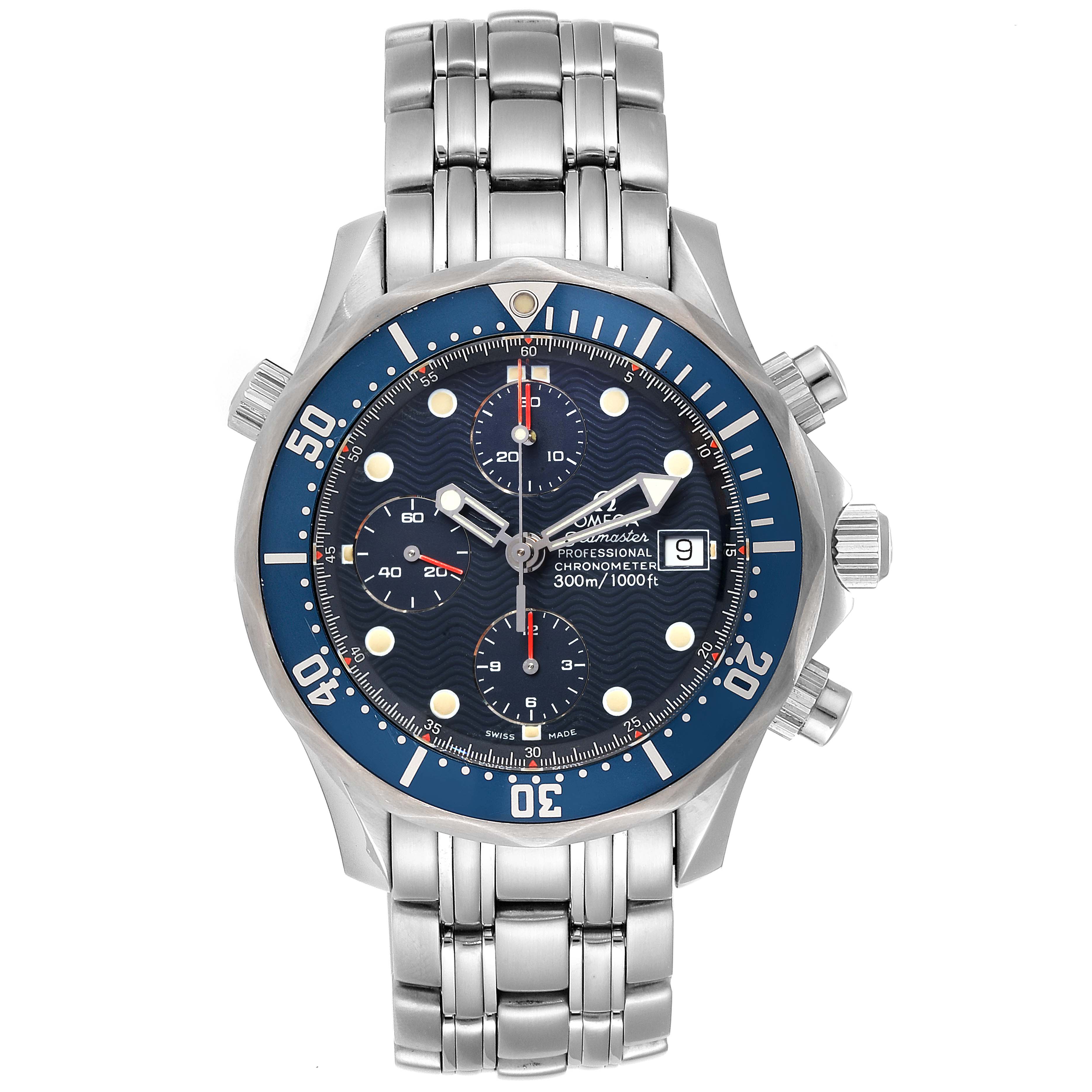This image shows a front view of the Omega Seamaster 2599.80.00 Men
s Stainless Steel Blue Dial 2599.80.00 Men
s Stainless Steel Blue Dial watch, highlighting its blue dial, bezel, and metal bracelet.