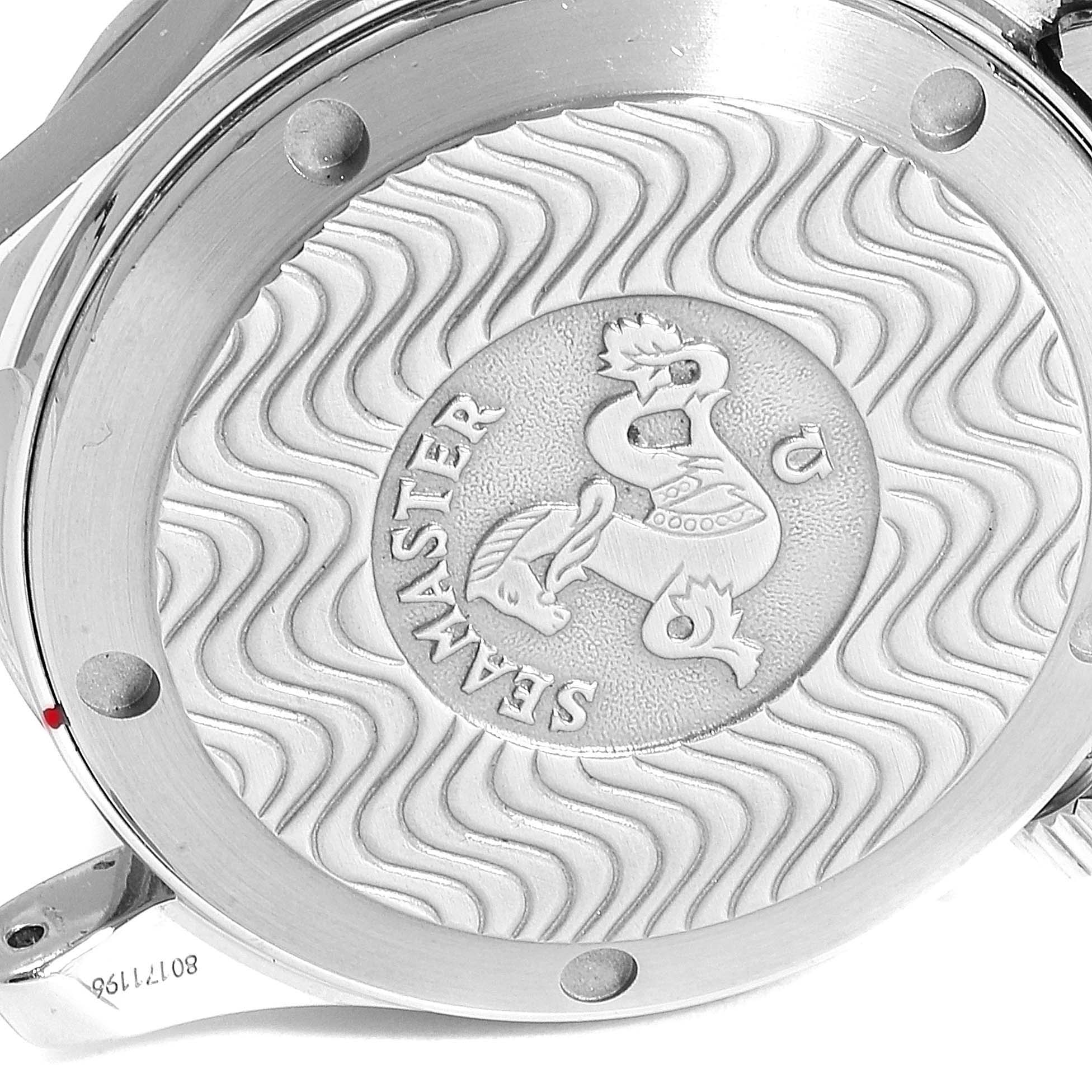 This image shows the case back of an Omega Seamaster 2553.80.00 Men
s Stainless Steel Blue Dial 2553.80.00 Men
s Stainless Steel Blue Dial watch, featuring the engraved logo and decorative wave patterns.