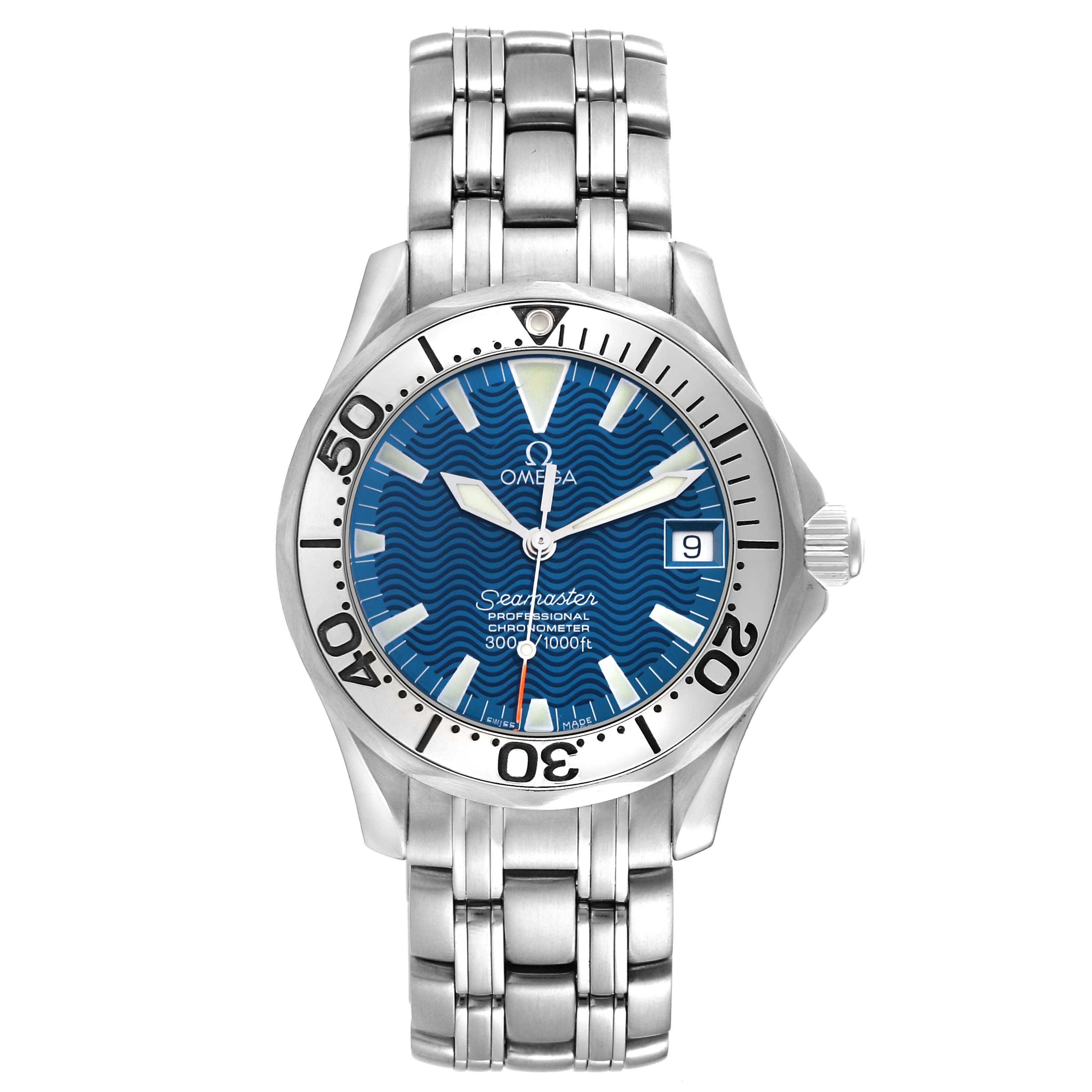 The image shows a front view of the Omega Seamaster 2554.80.00 Men
s Stainless Steel Blue Dial 2554.80.00 Men
s Stainless Steel Blue Dial watch, highlighting its blue dial, date display, bezel, and metal bracelet.