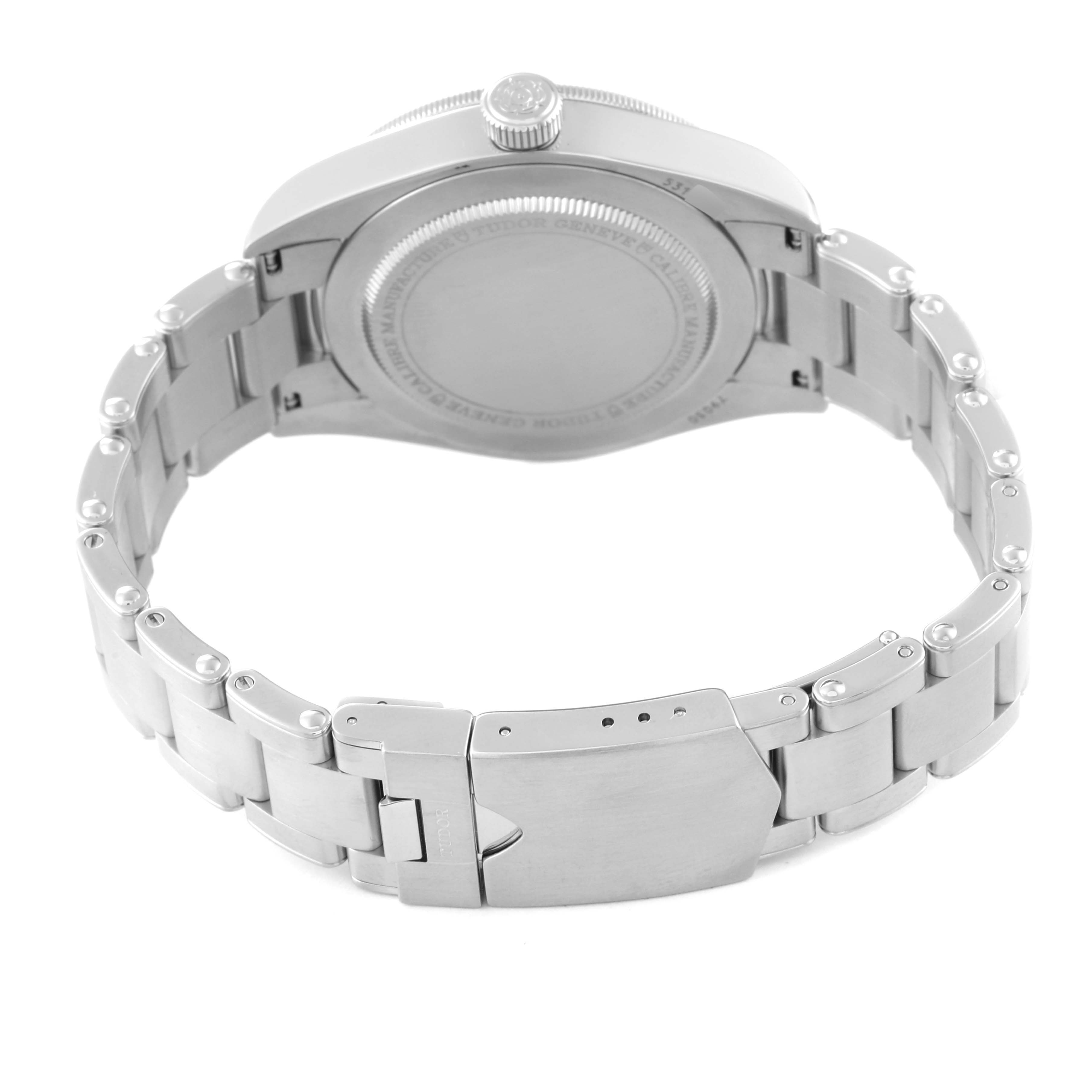 This image shows the back view and bracelet of the Tudor Heritage Black Bay 79030N Men
s Stainless Steel Black Dial 79030N Men
s Stainless Steel Black Dial watch.