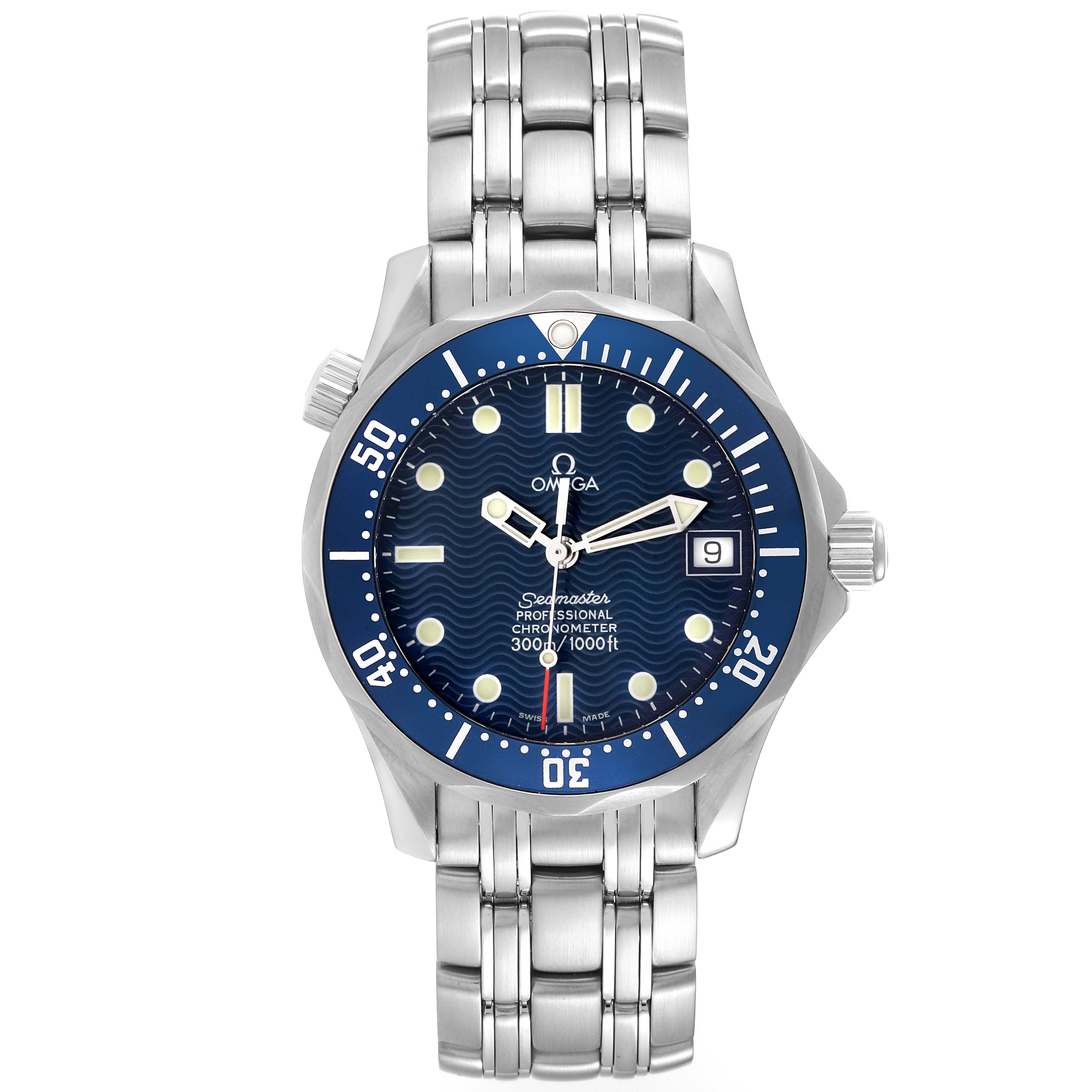 This image shows a front view of an Omega Seamaster 2551.80.00 Men
s Stainless Steel Blue Dial 2551.80.00 Men
s Stainless Steel Blue Dial watch, displaying its face, bezel, and metal bracelet.